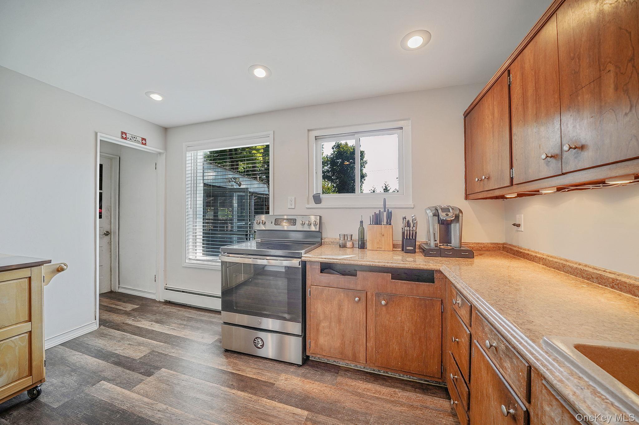 Single Family Scott  Suffolk County, NY 11747, MLS-892380-26