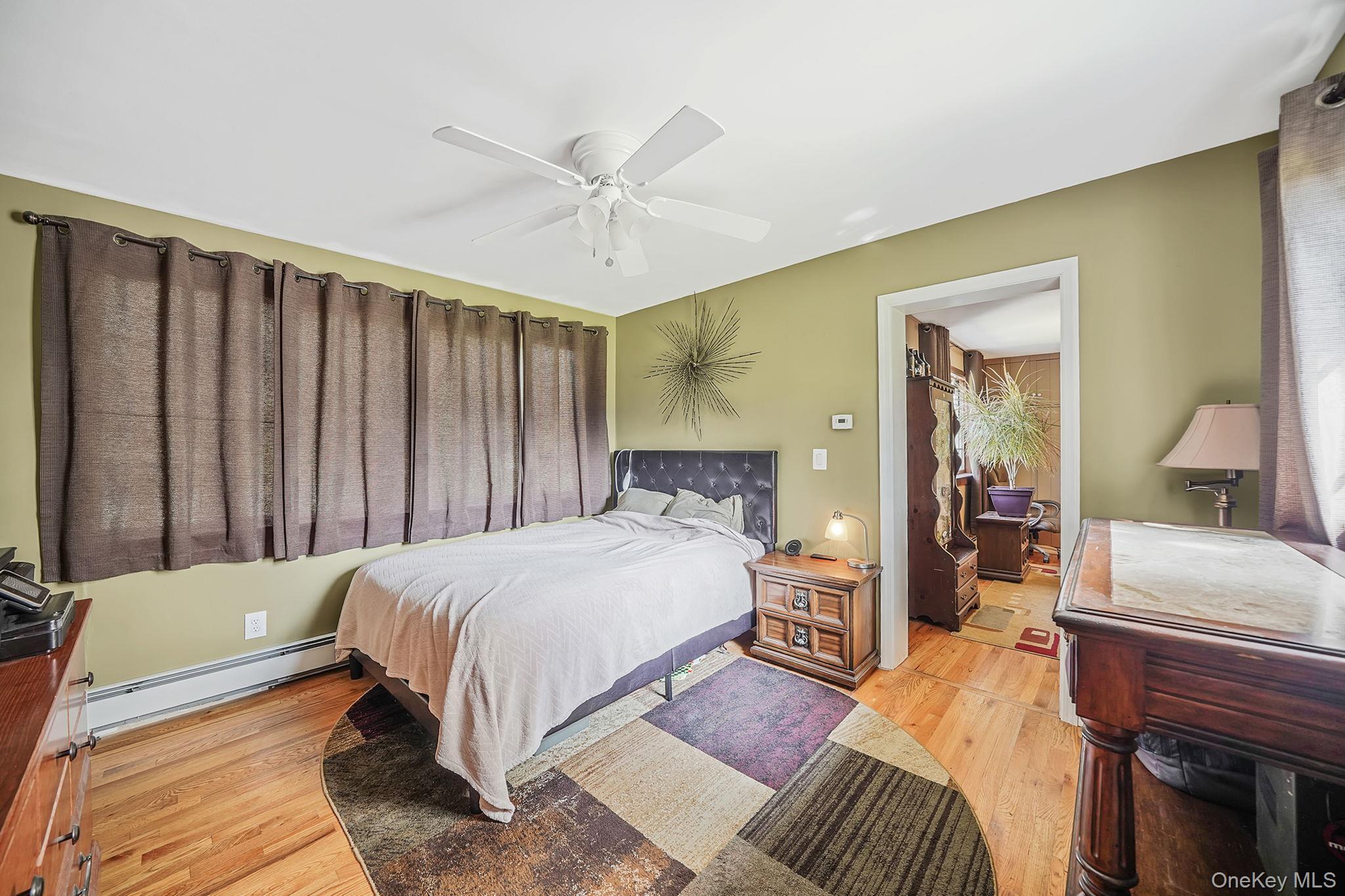 Single Family Scott  Suffolk County, NY 11747, MLS-892380-30