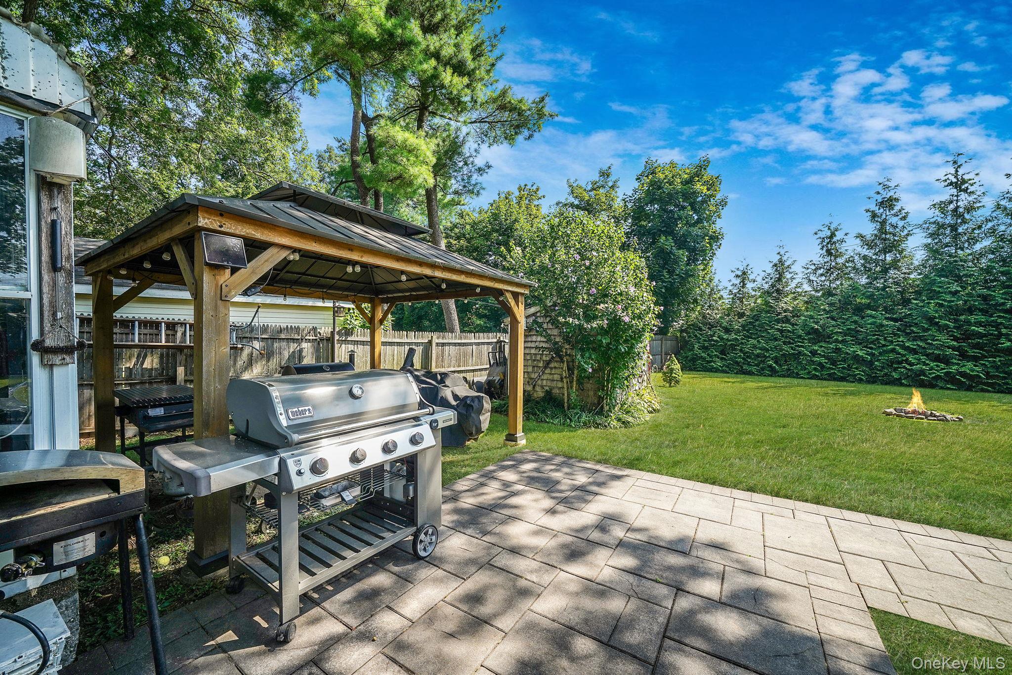 Single Family Scott  Suffolk County, NY 11747, MLS-892380-7