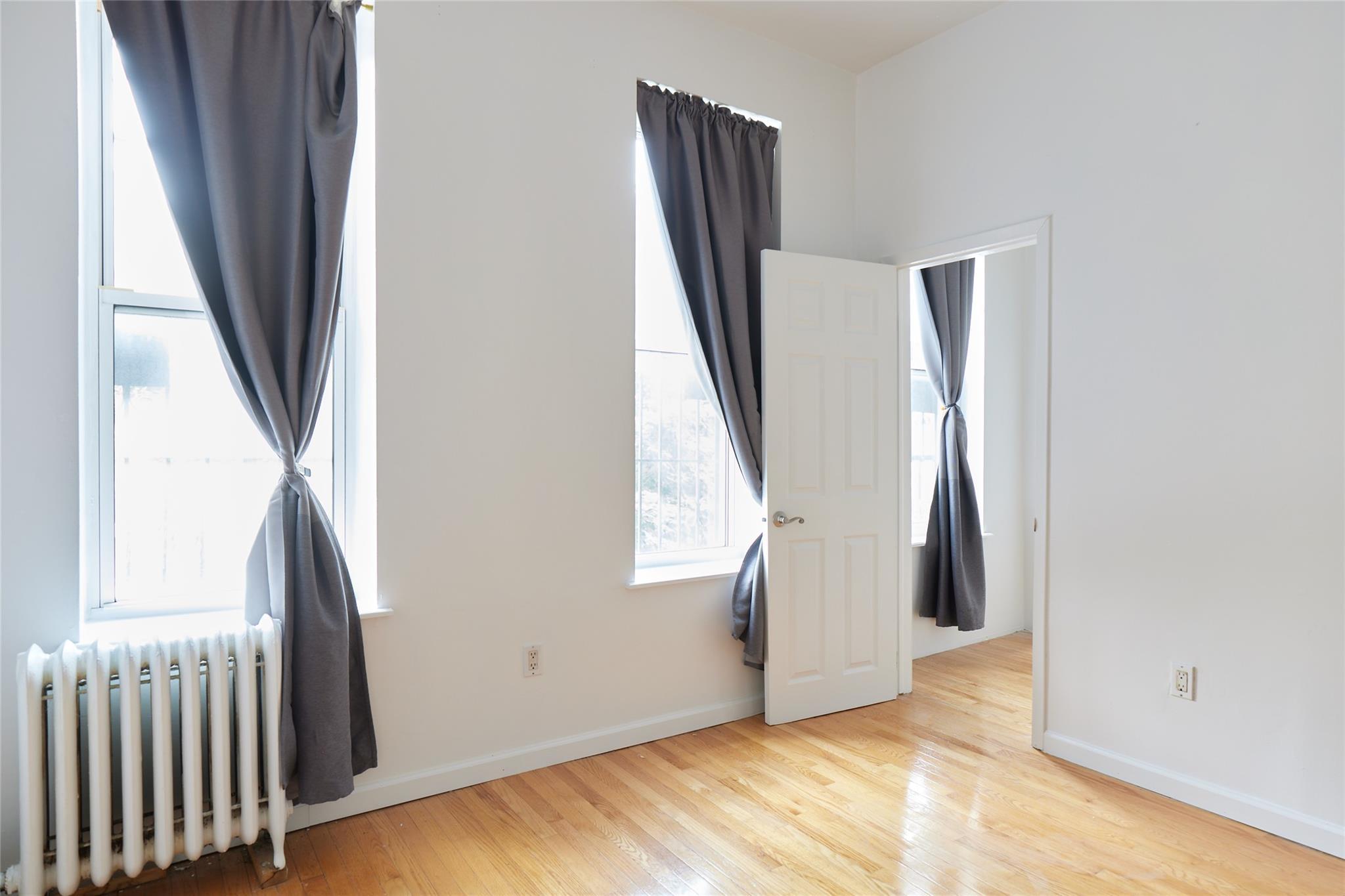 Apartment 5th  Brooklyn, NY 11211, MLS-892388-9