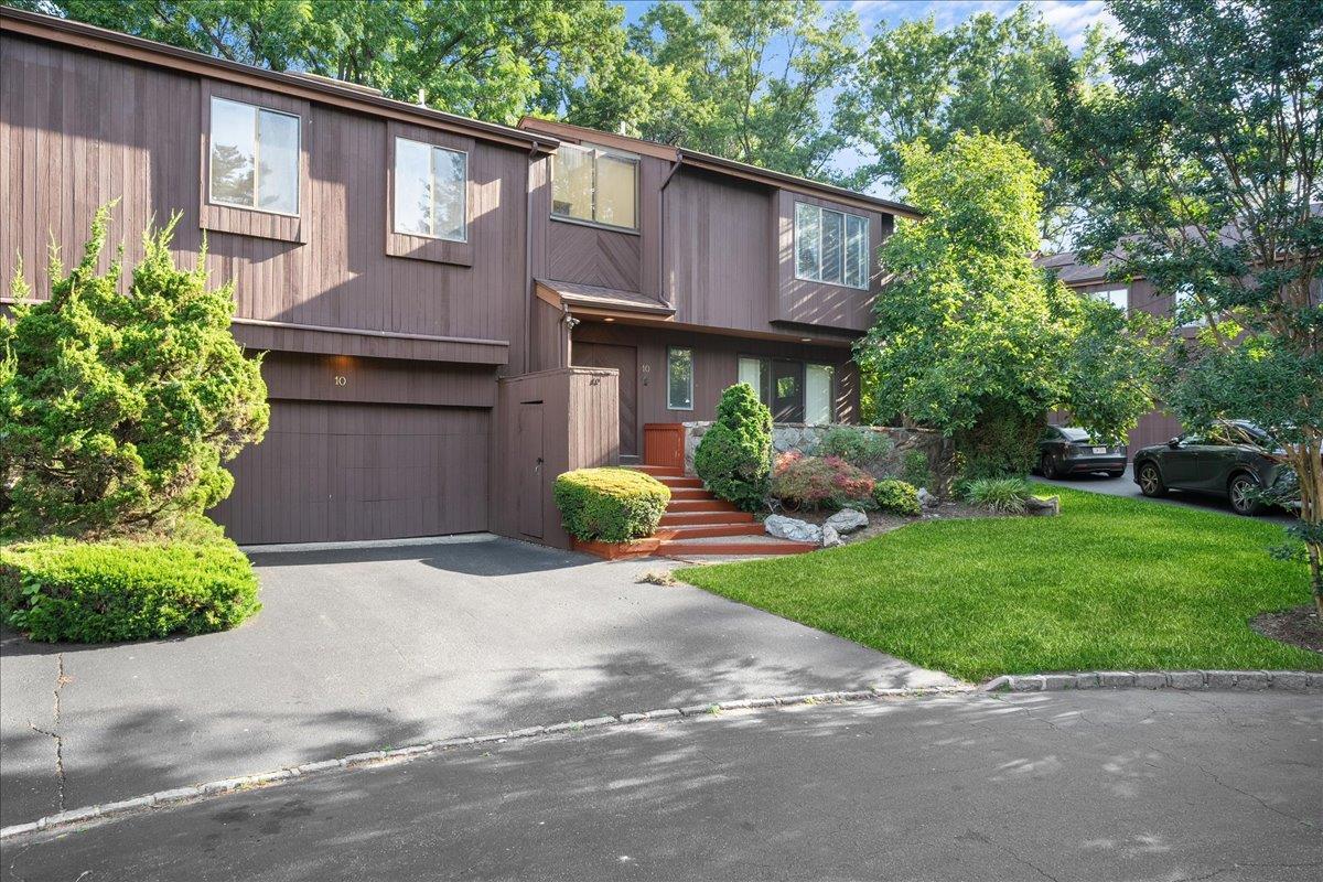Condo Morley  Nassau County, NY 11507, MLS-892427-2