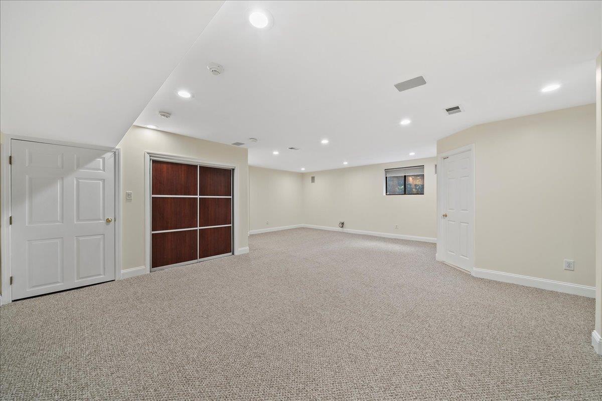 Condo Morley  Nassau County, NY 11507, MLS-892427-28