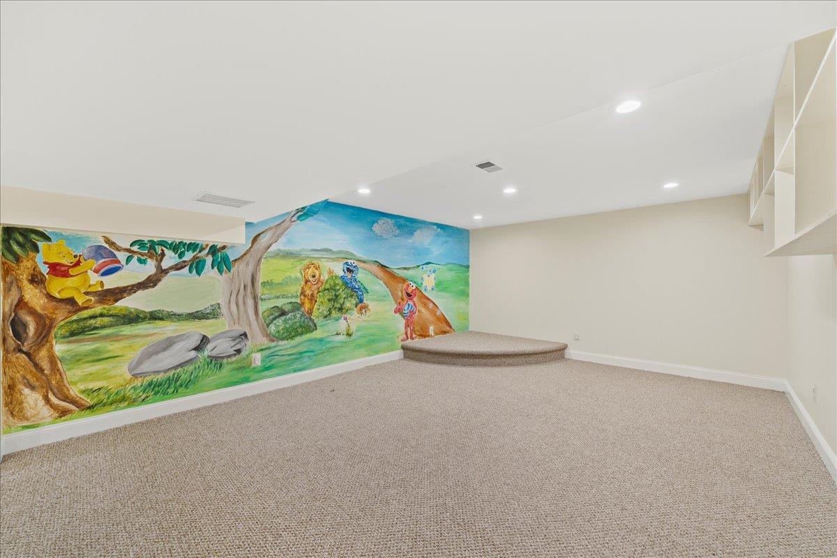 Condo Morley  Nassau County, NY 11507, MLS-892427-29