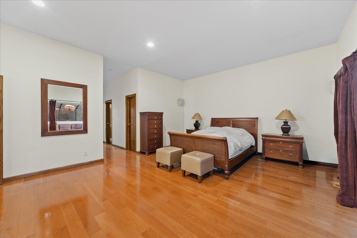 Condo Morley  Nassau County, NY 11507, MLS-892427-43