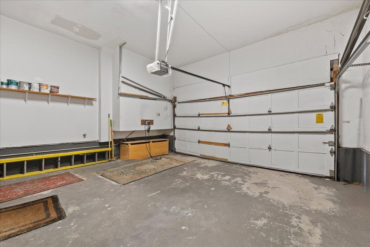 Condo Morley  Nassau County, NY 11507, MLS-892427-46