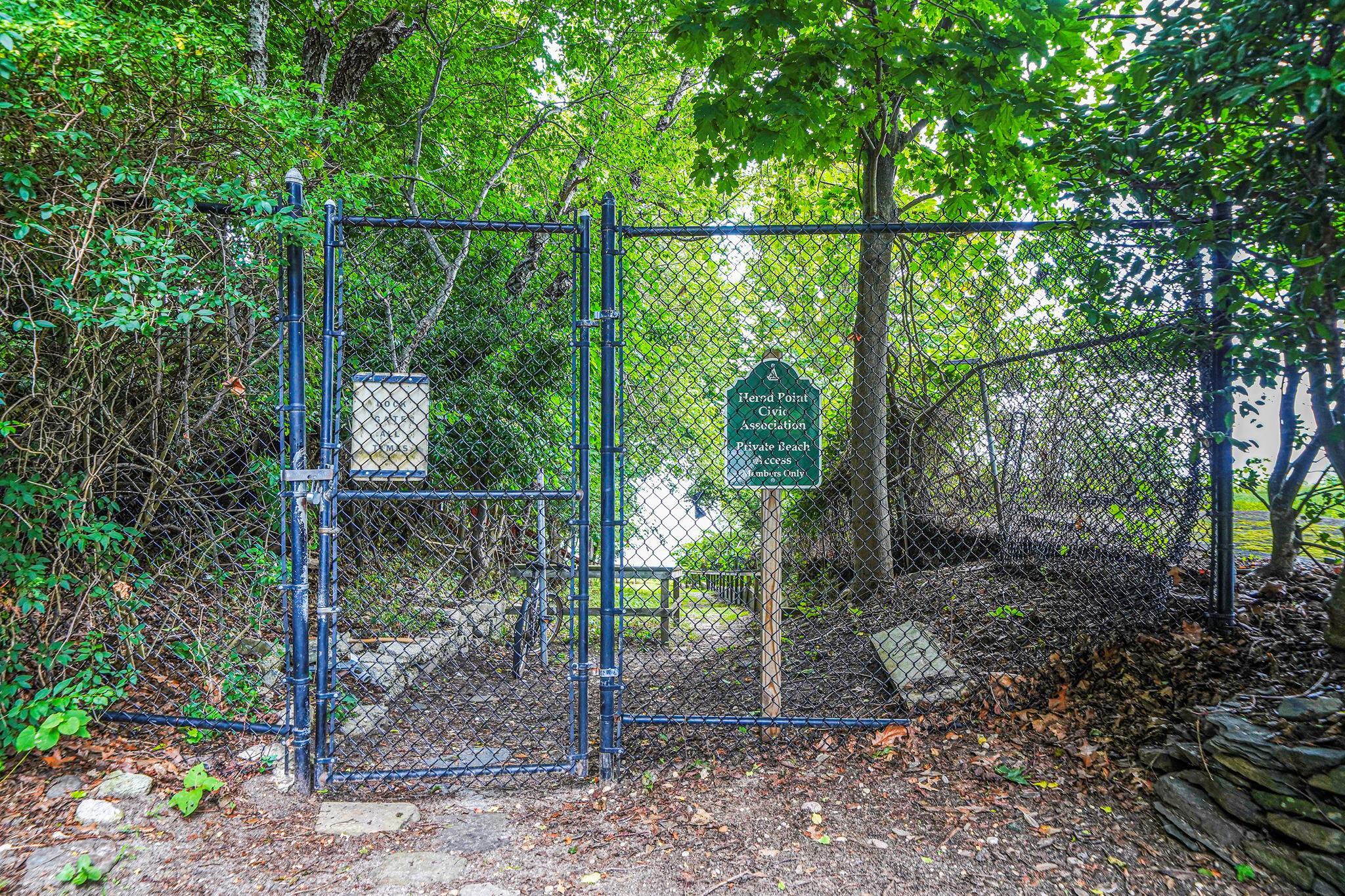 Single Family Cherry Suffolk County, NY 11792, MLS-892435-33