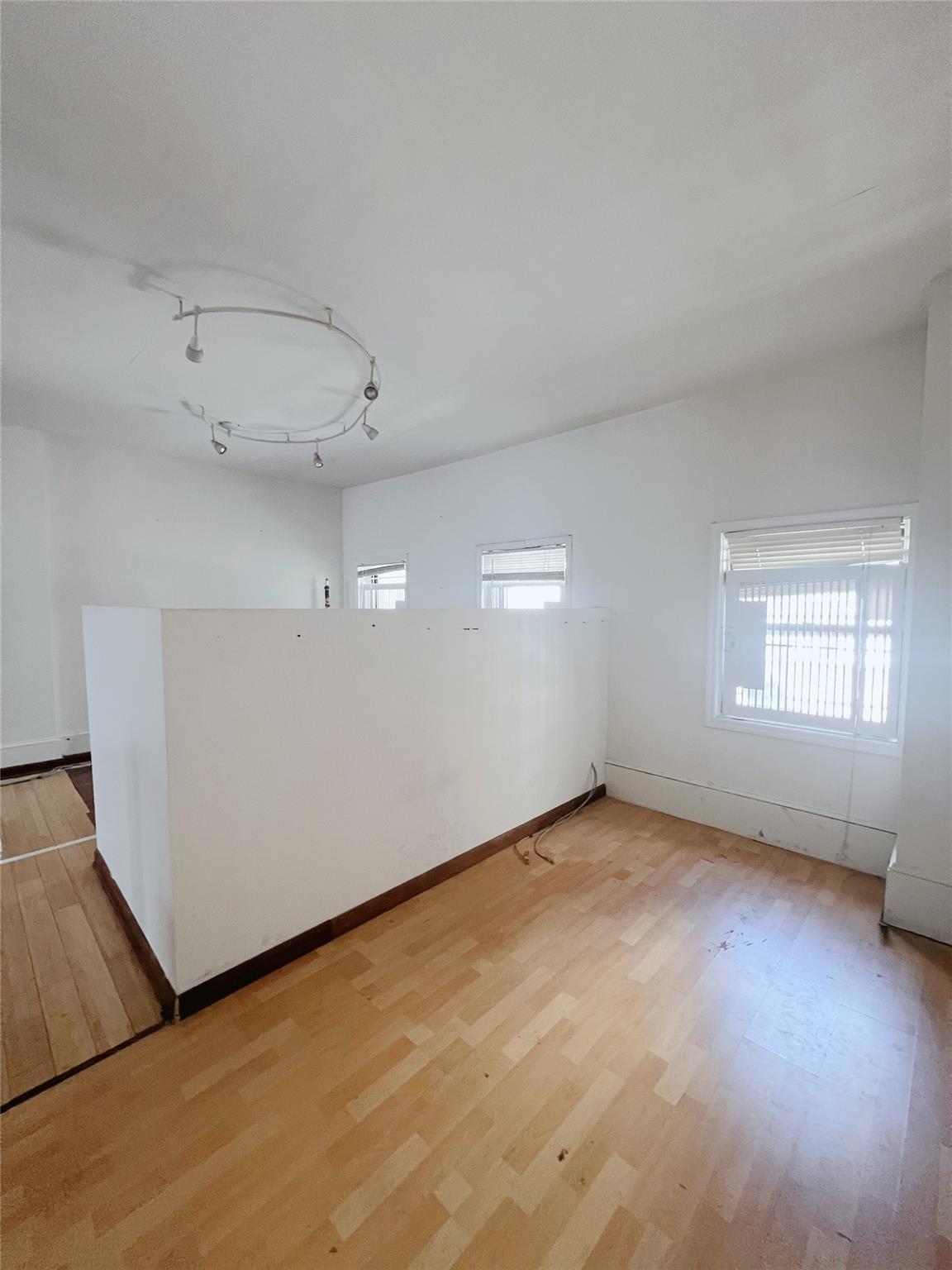 Commercial Lease 28  Manhattan, NY 10001, MLS-892519-10