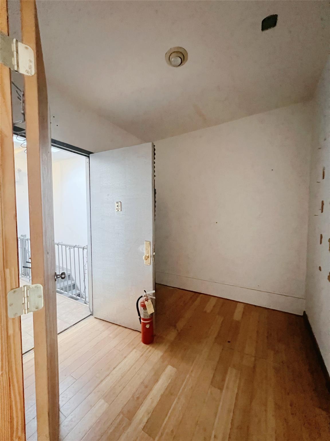 Commercial Lease 28  Manhattan, NY 10001, MLS-892519-6