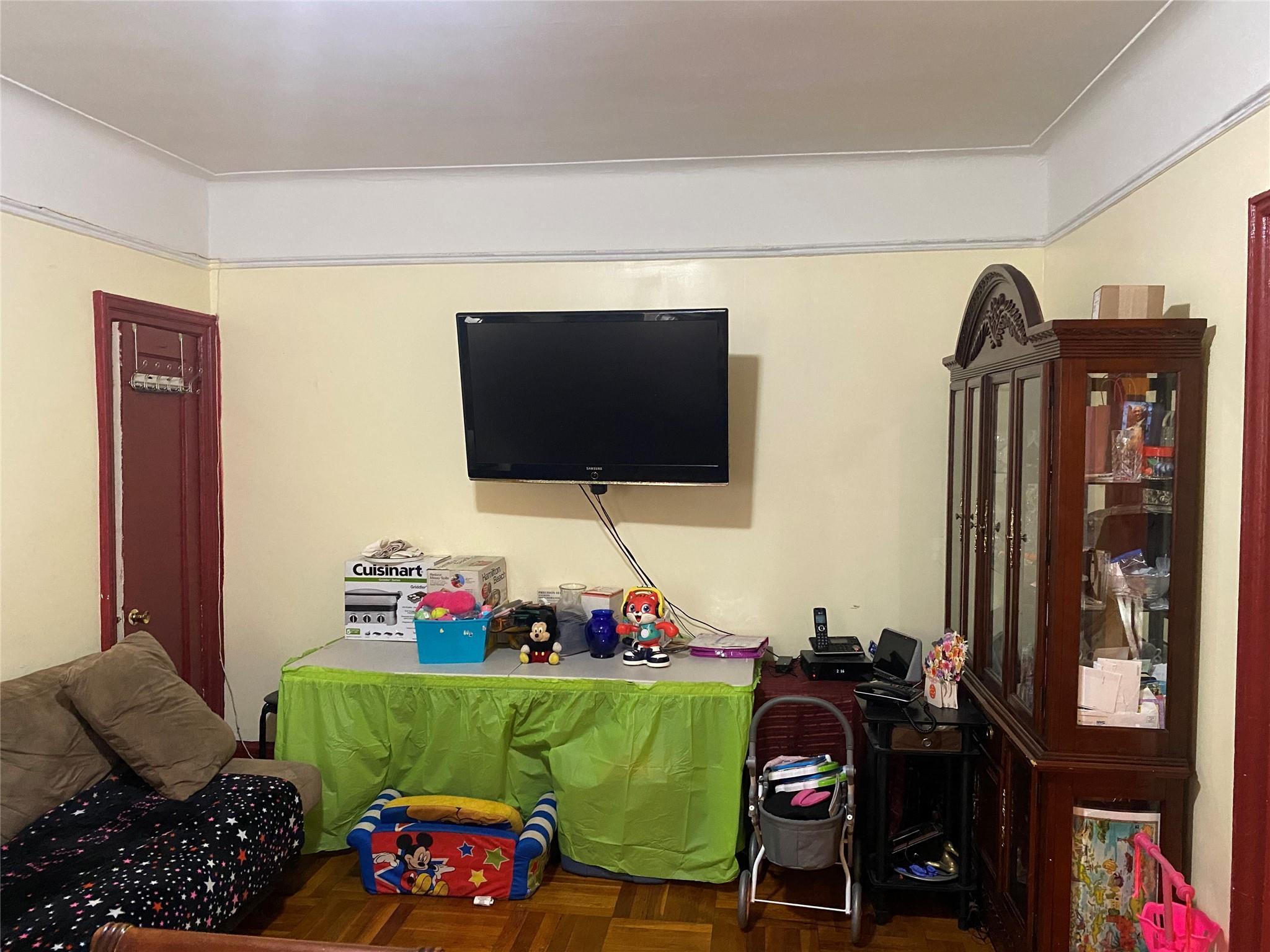 Single Family Fteley  Bronx, NY 10472, MLS-892558-5
