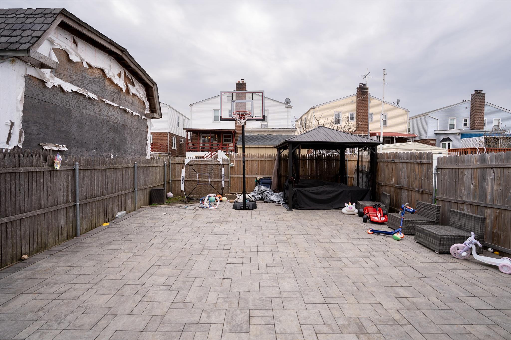 Single Family Prentiss  Bronx, NY 10465, MLS-892583-21