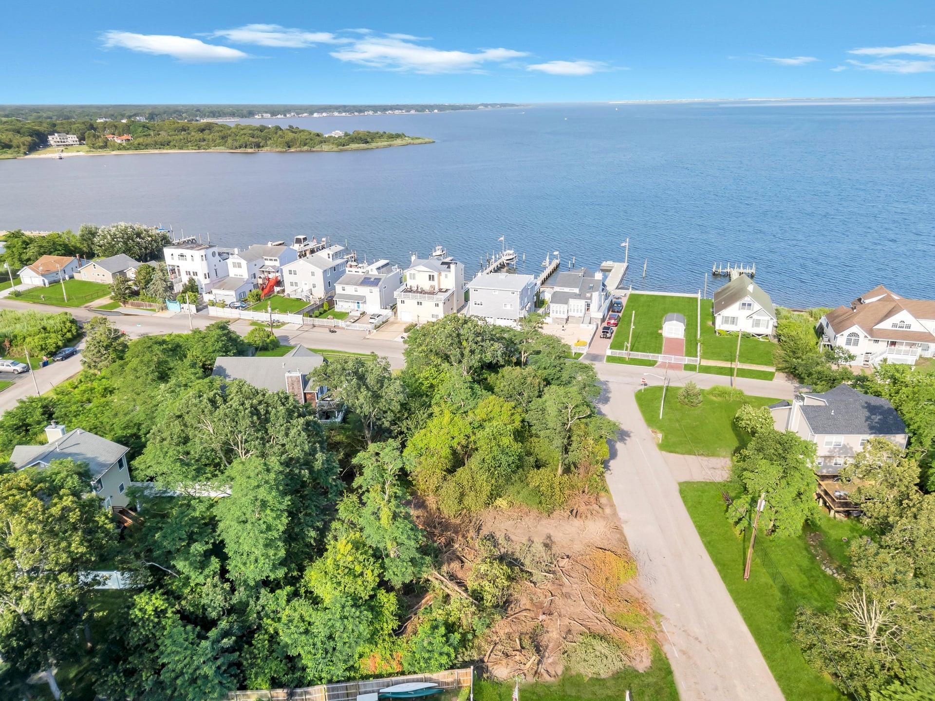 Single Family Edgewater  Suffolk County, NY 11951, MLS-892598-14