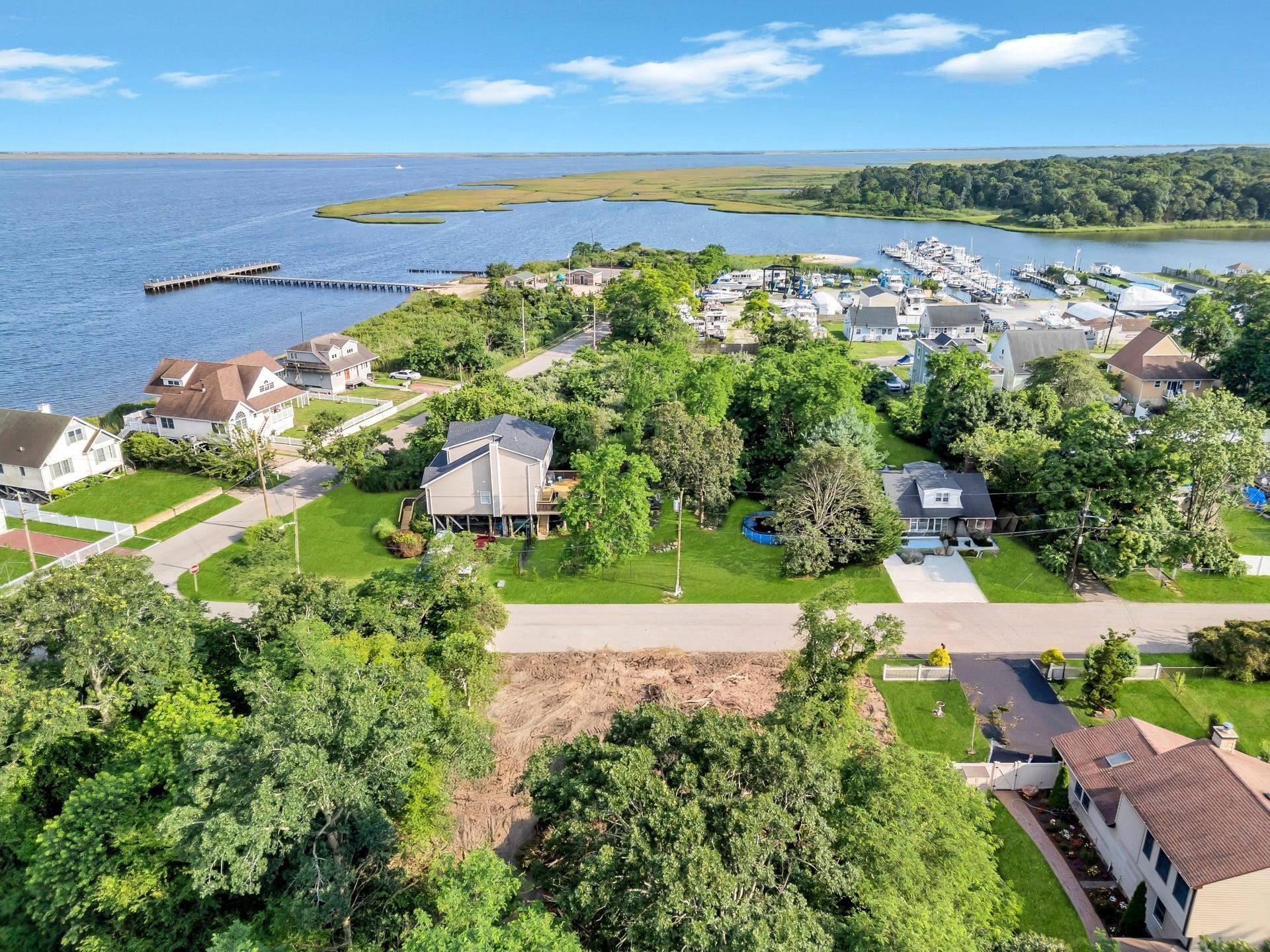 Single Family Edgewater  Suffolk County, NY 11951, MLS-892598-15