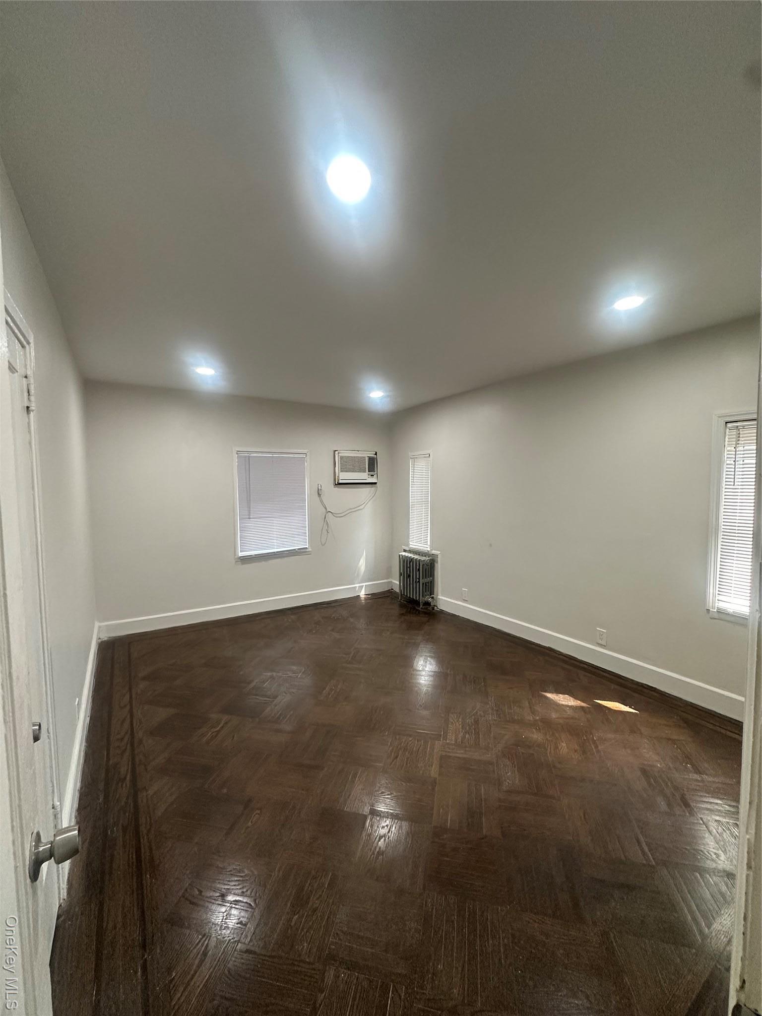 Single Family 225th Street  Queens, NY 11413, MLS-892714-2