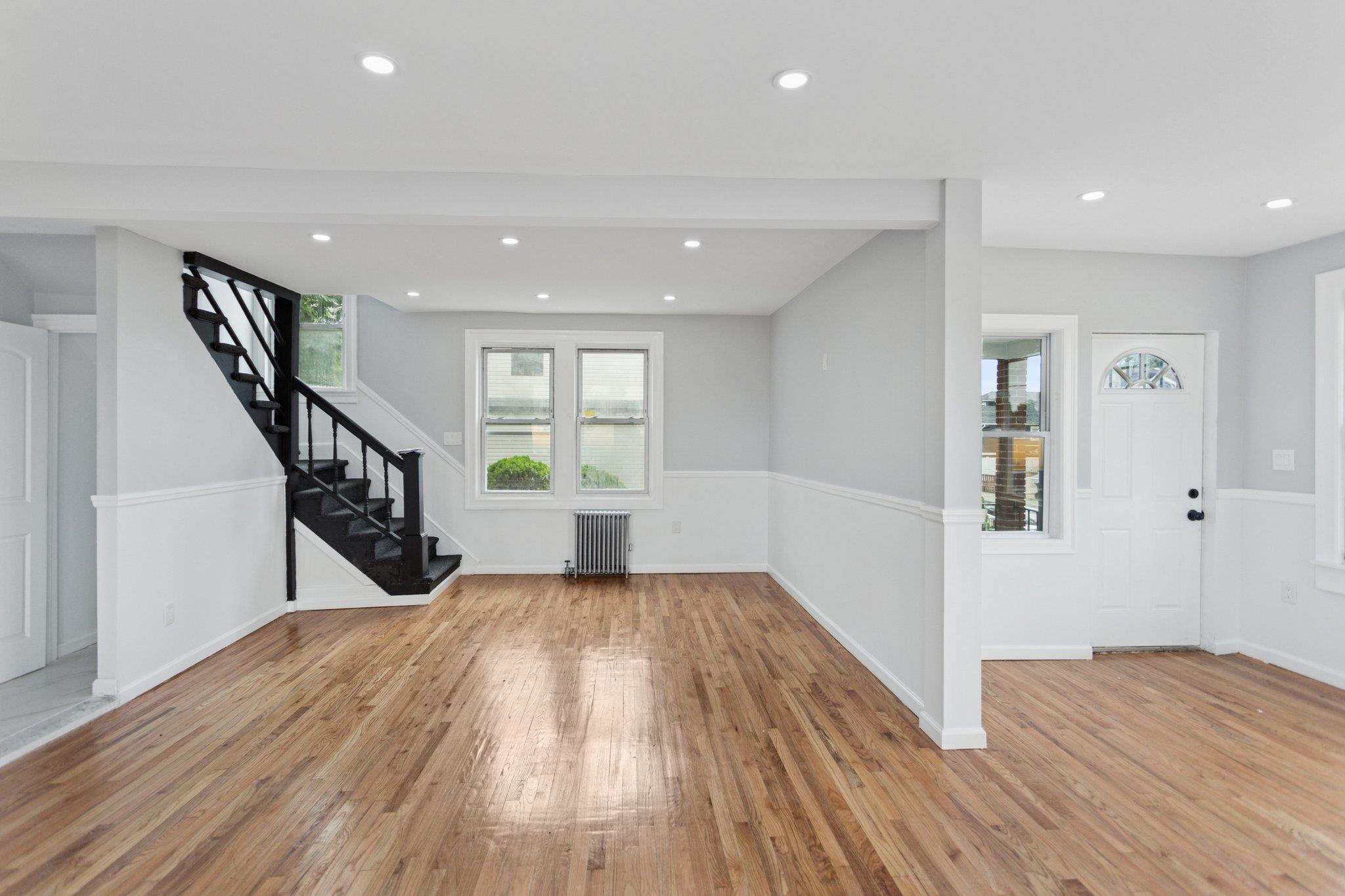 Single Family Pinson  Queens, NY 11691, MLS-892717-3