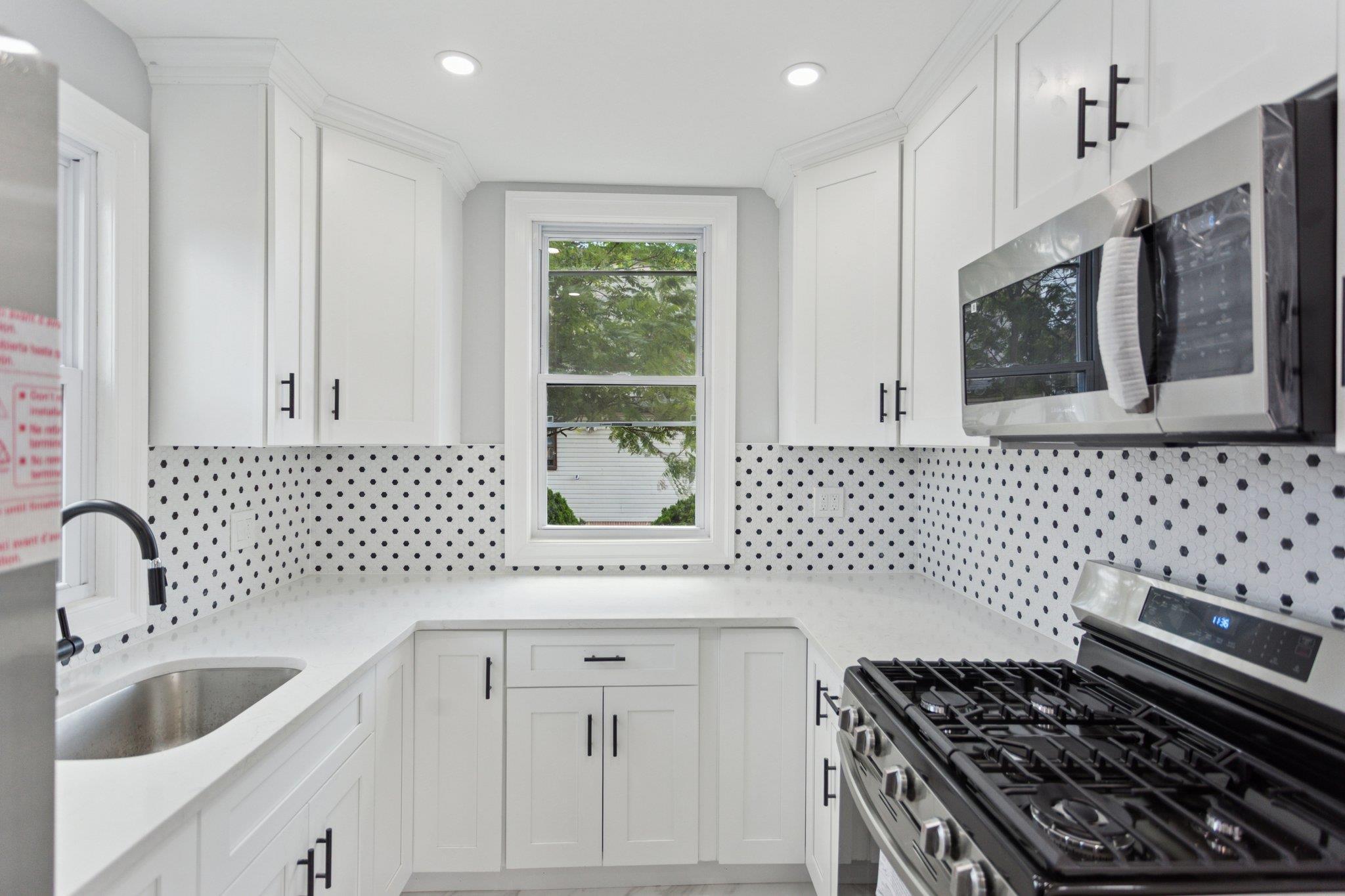 Single Family Pinson  Queens, NY 11691, MLS-892717-8