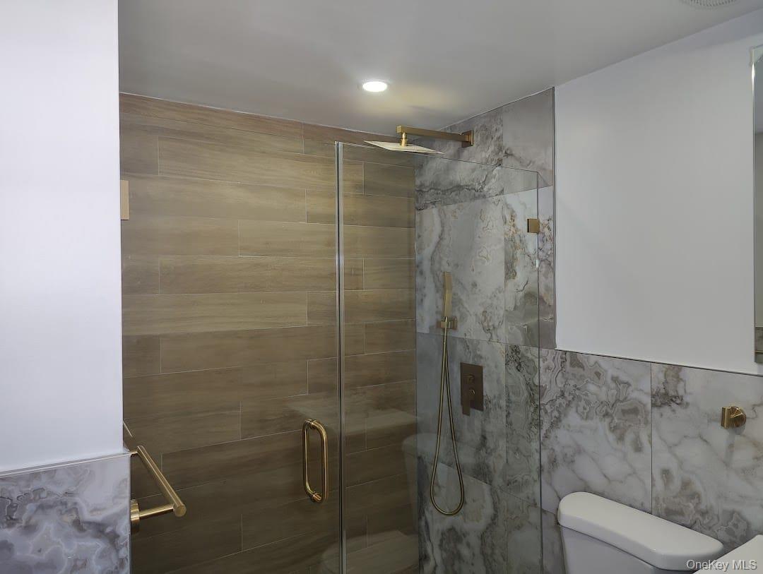 Single Family Revere Bronx, NY 10465, MLS-892740-13