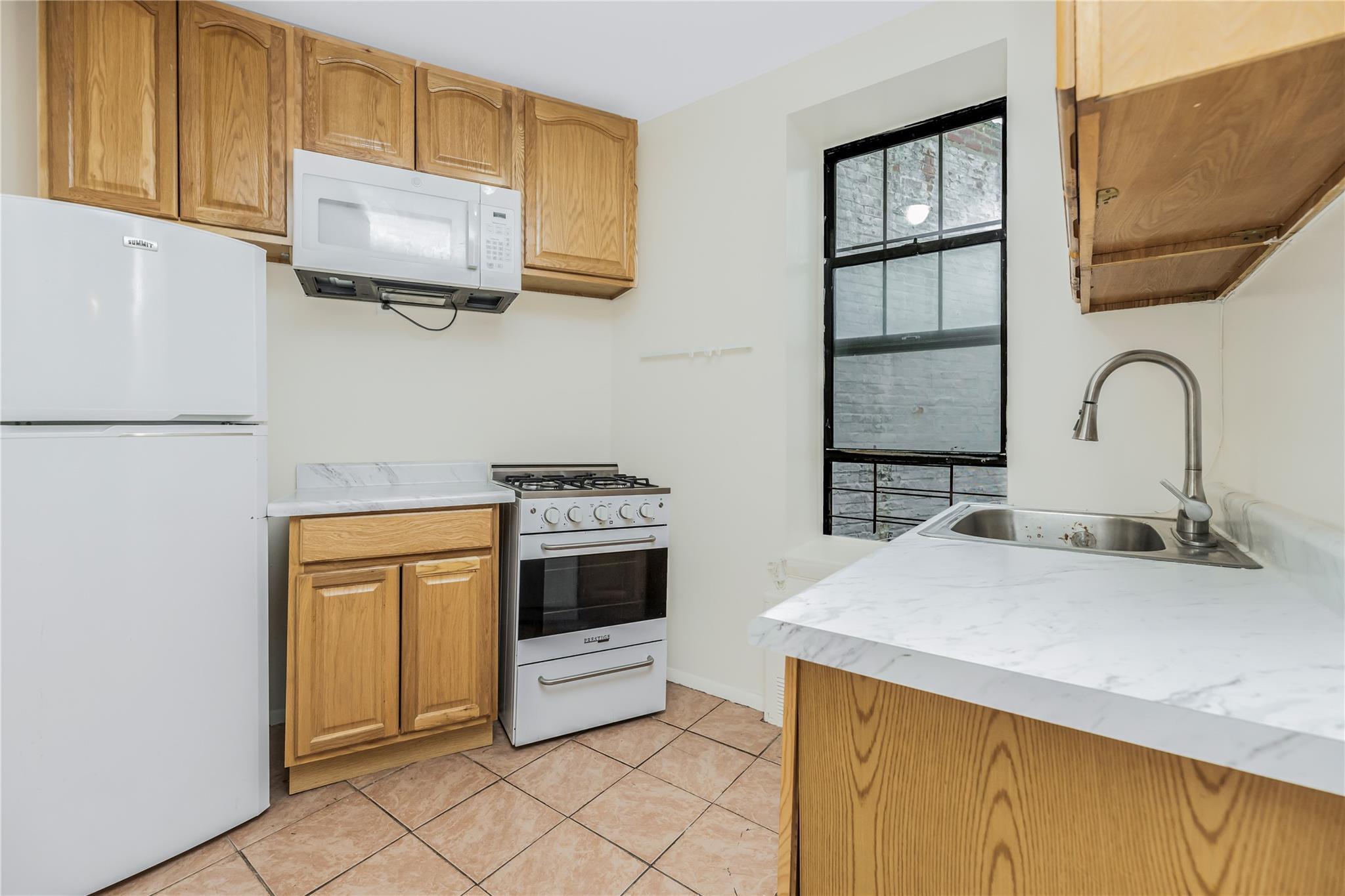 Apartment Convent  Manhattan, NY 10027, MLS-892755-14