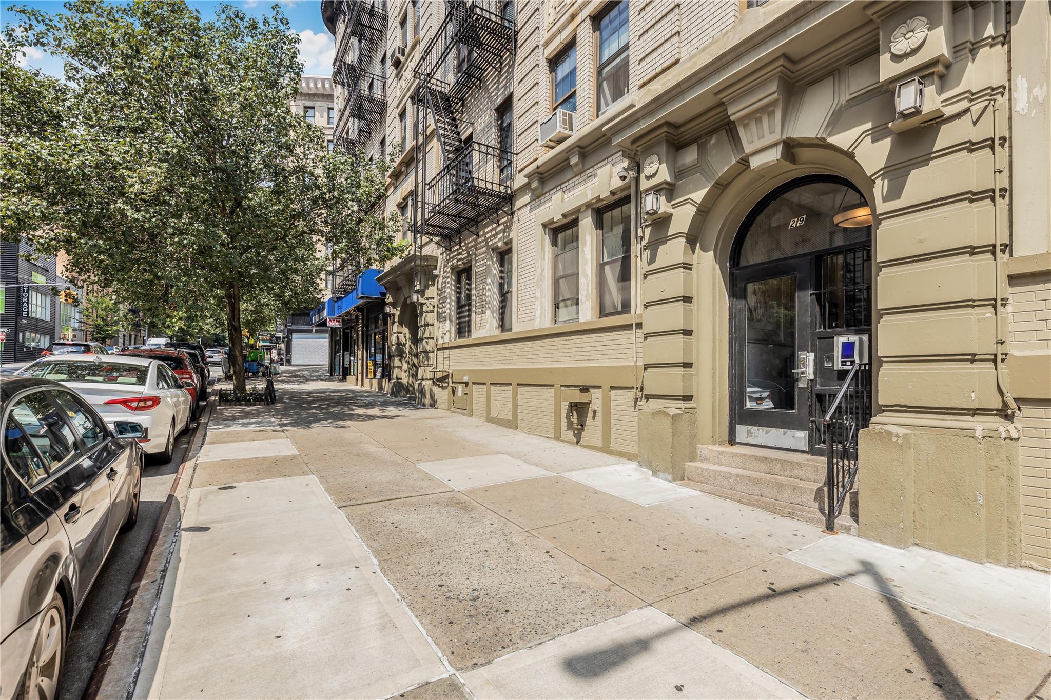 Apartment Convent  Manhattan, NY 10027, MLS-892755-17