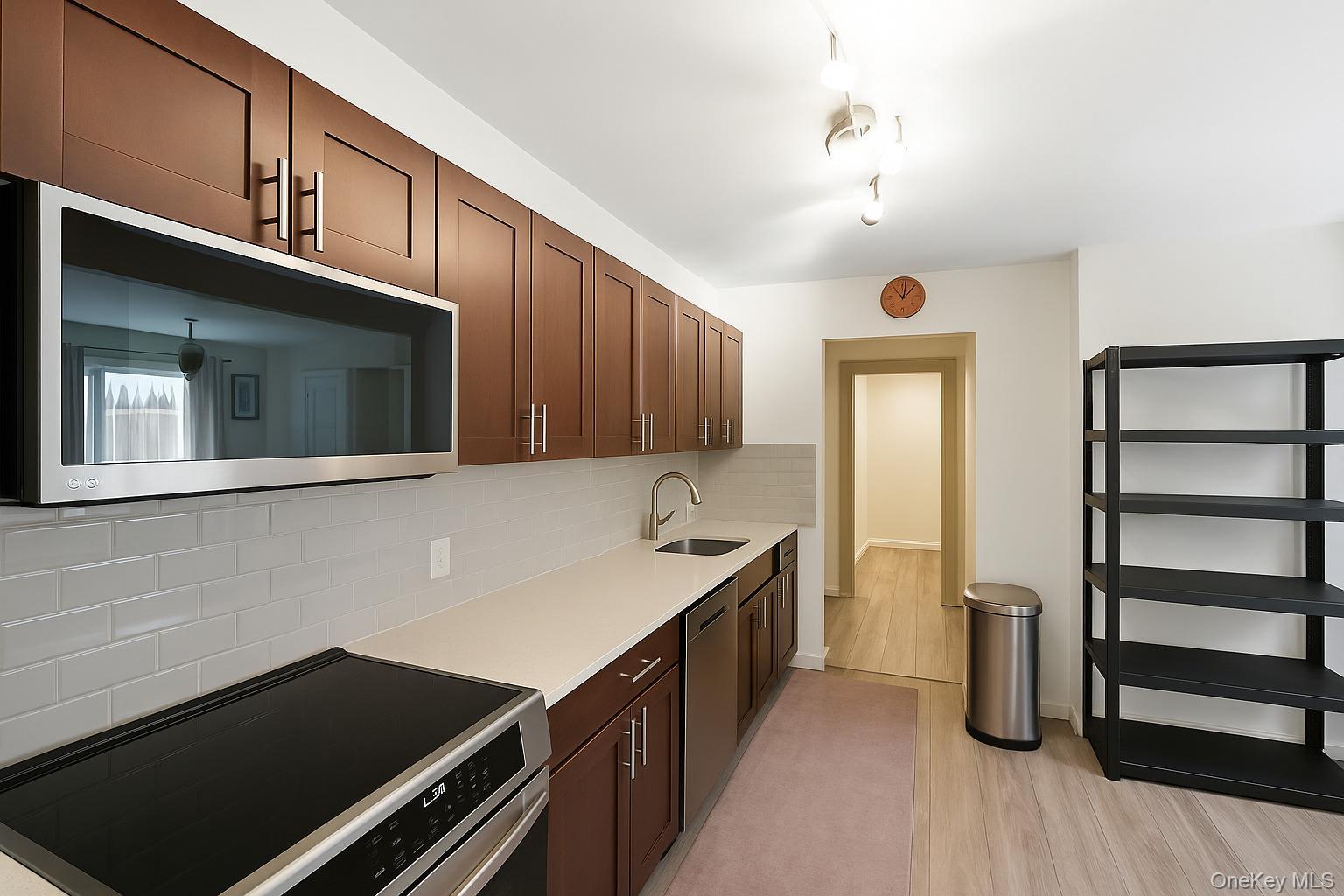 Single Family Barker Bronx, NY 10467, MLS-892768-5