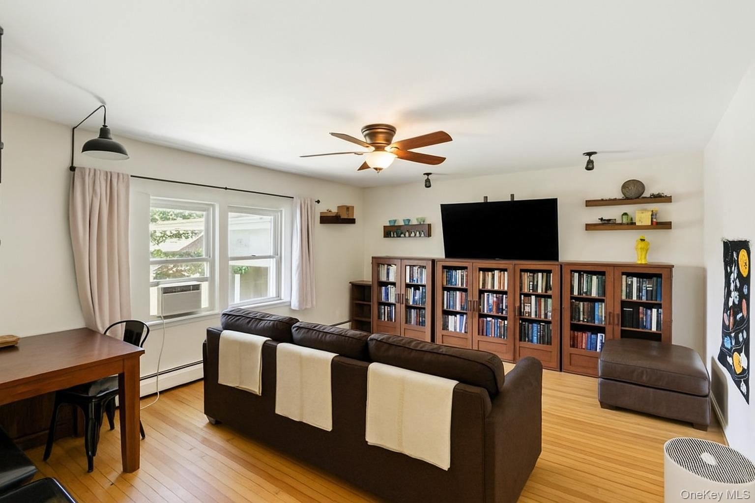 Single Family Barker Bronx, NY 10467, MLS-892768-8