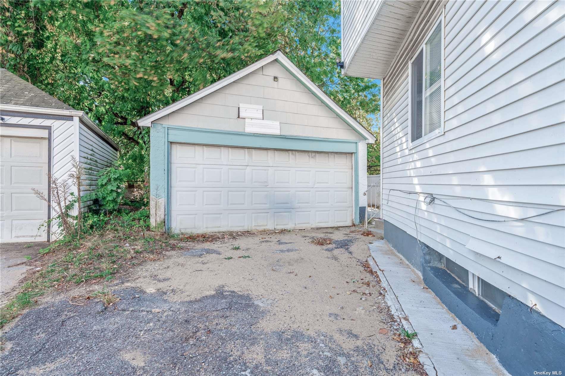Single Family Mentone  Queens, NY 11413, MLS-892775-16