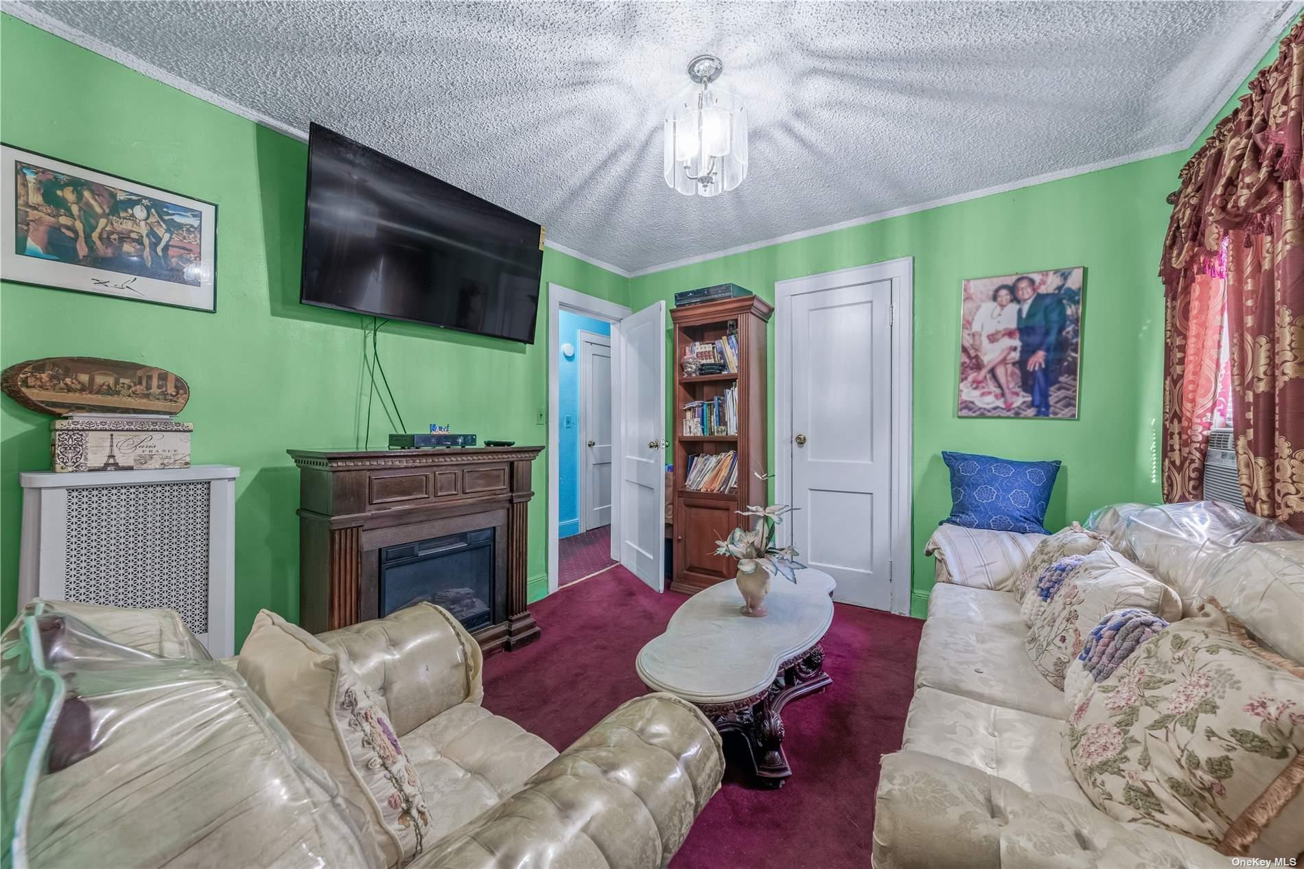 Single Family Mentone  Queens, NY 11413, MLS-892775-5