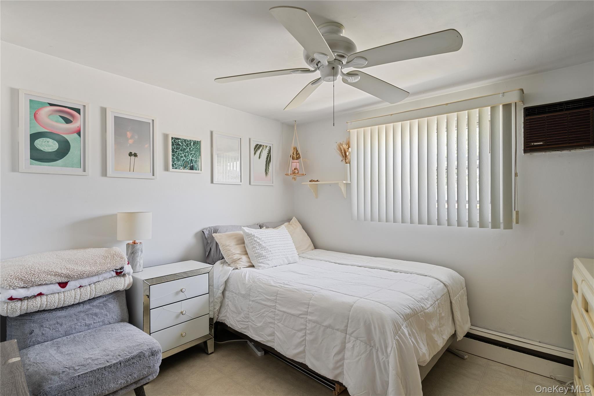 Single Family Lido Suffolk County, NY 11757, MLS-892798-16