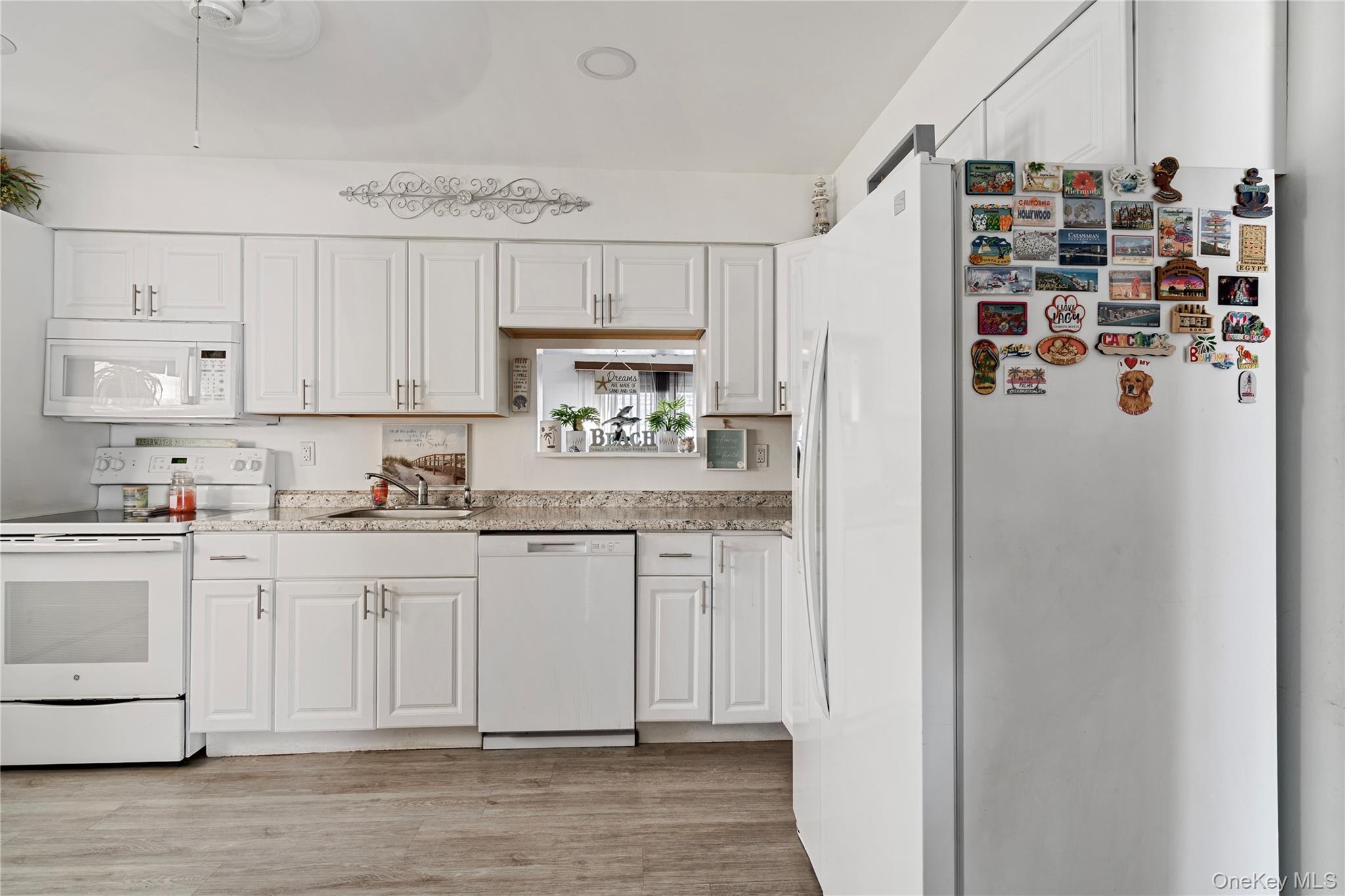 Single Family Lido Suffolk County, NY 11757, MLS-892798-2