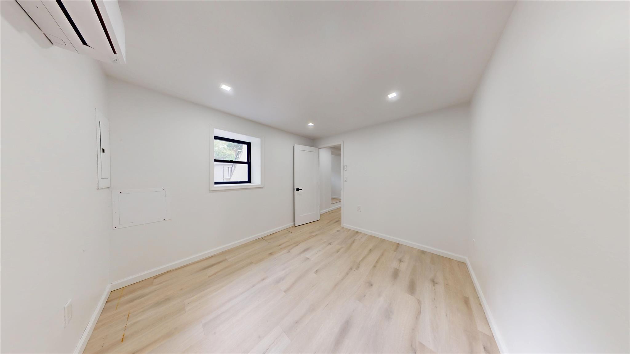 Single Family 80th  Brooklyn, NY 11236, MLS-892799-15