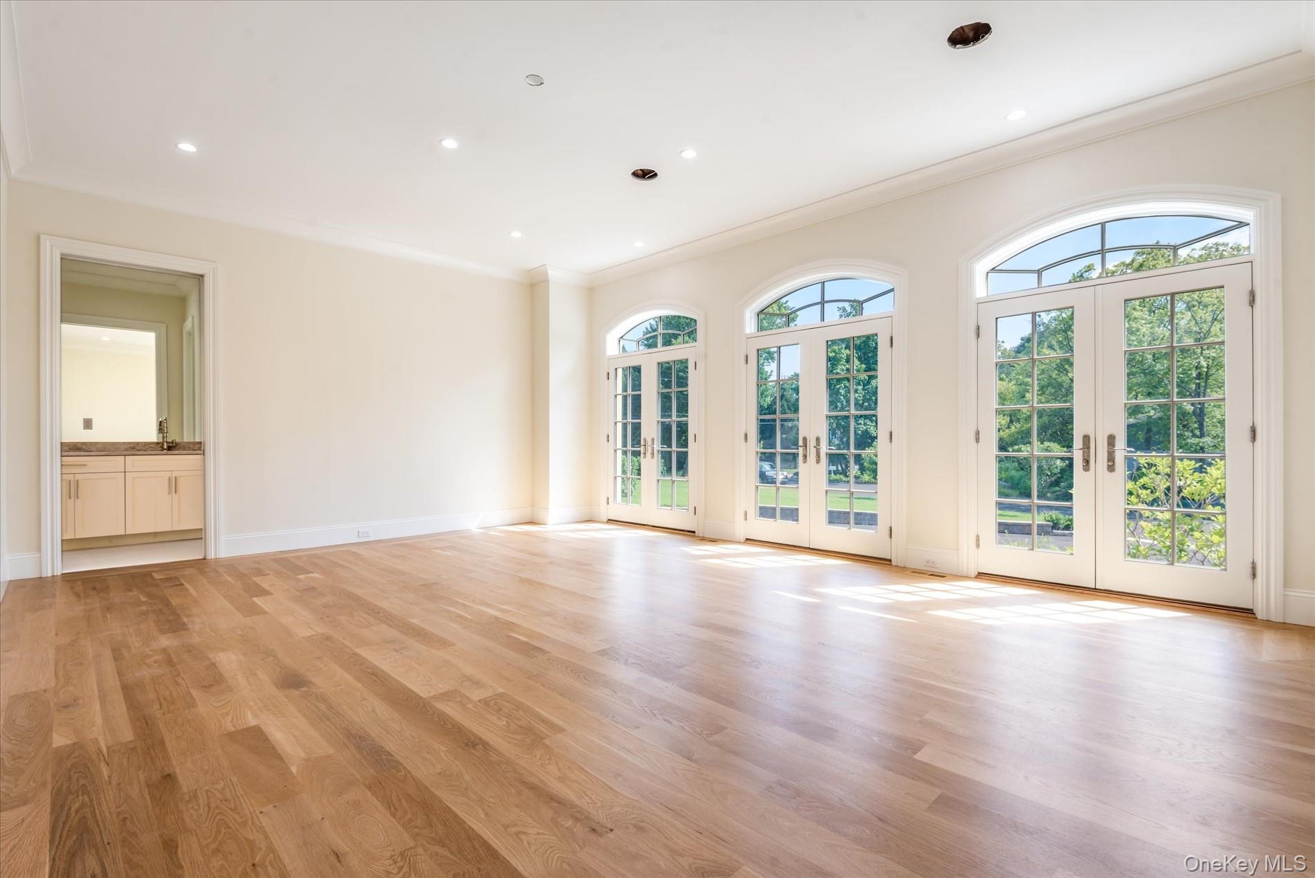 Single Family Shore Nassau County, NY 11024, MLS-892826-24