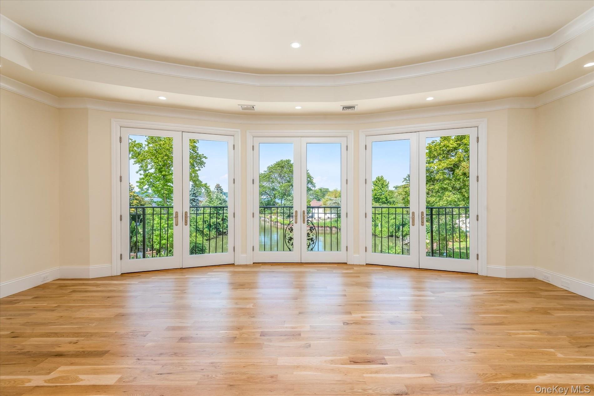 Single Family Shore Nassau County, NY 11024, MLS-892826-30