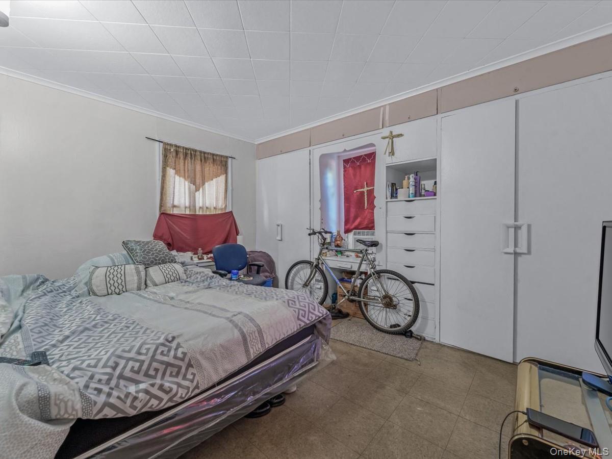 Single Family Saint Pauls Nassau County, NY 11550, MLS-892832-7