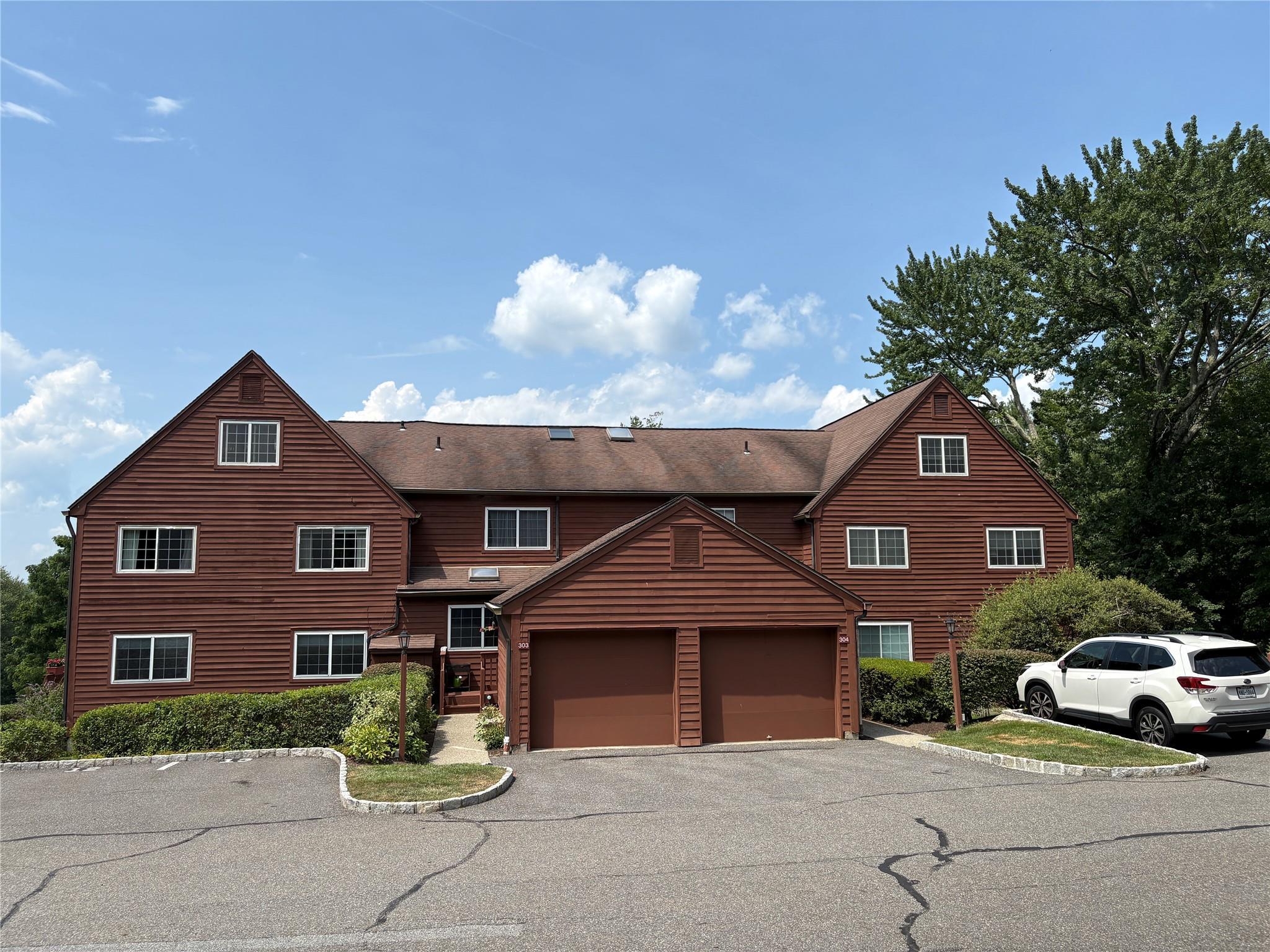 Condo in Southeast - Orchard Hill  Putnam County, NY 10509