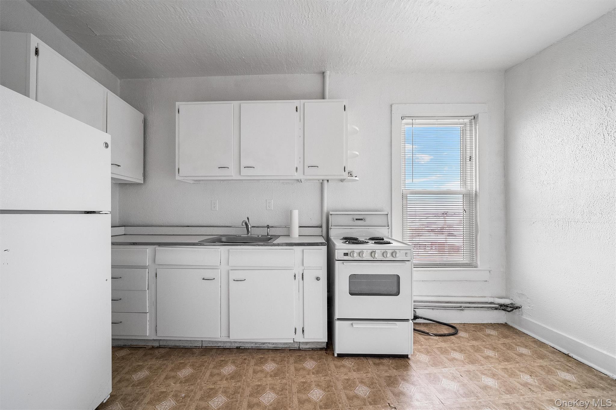 Single Family Secor  Westchester County, NY 10562, MLS-892887-31