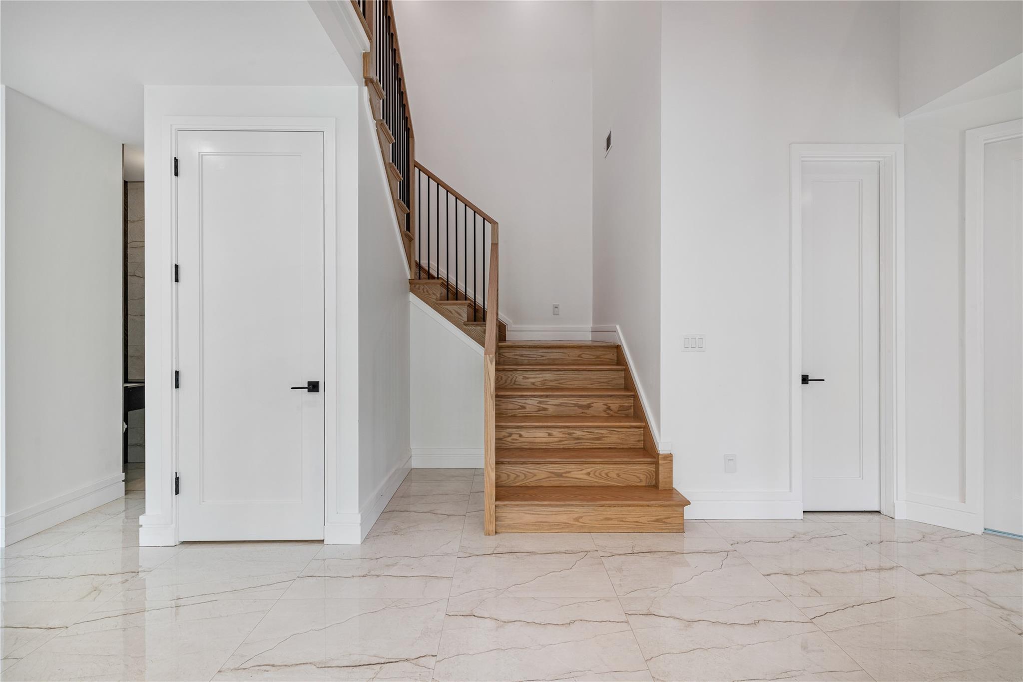 Condo Suffern  Rockland County, NY 10952, MLS-892916-21