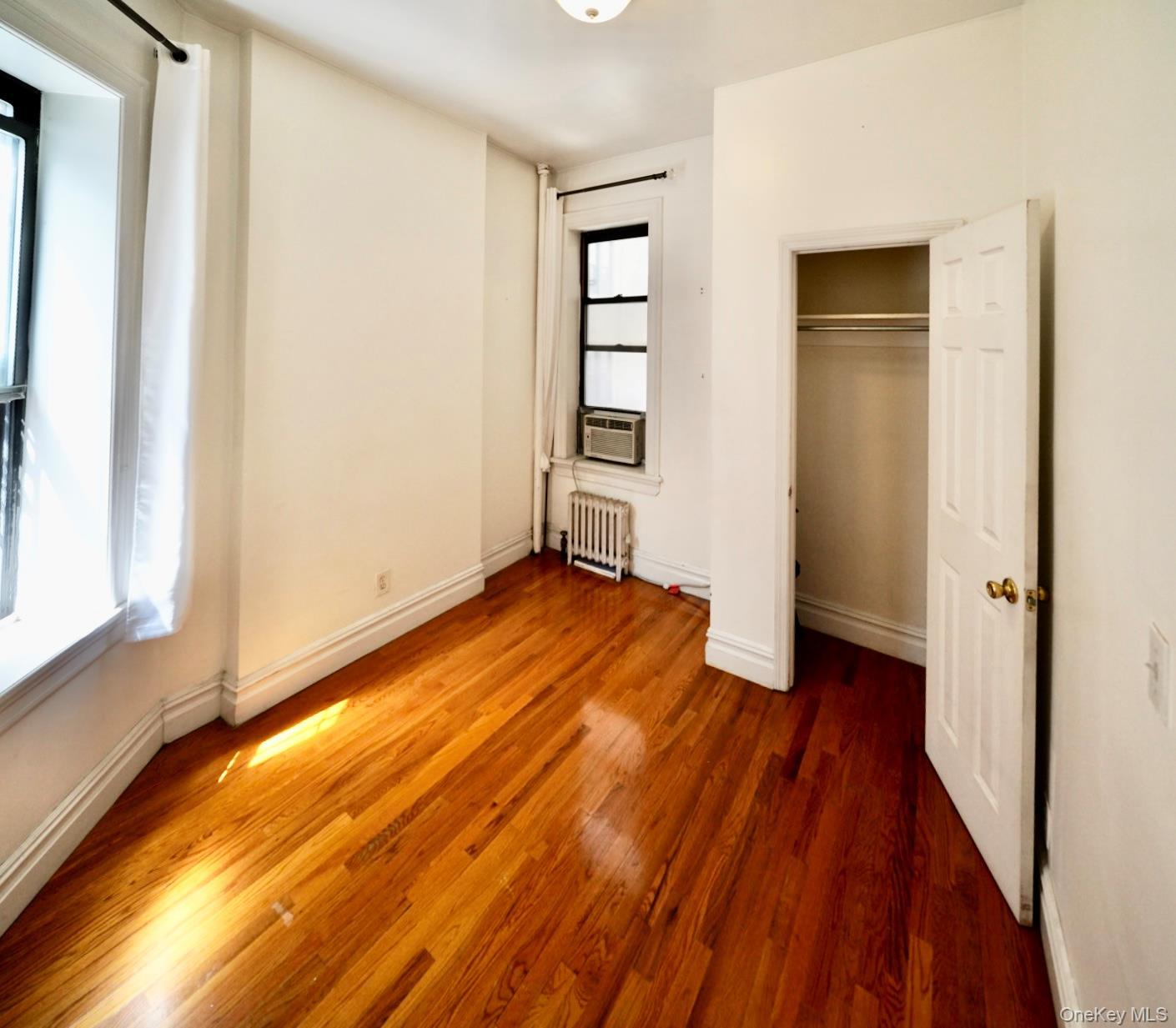 Apartment West 88th  Manhattan, NY 10024, MLS-892923-12