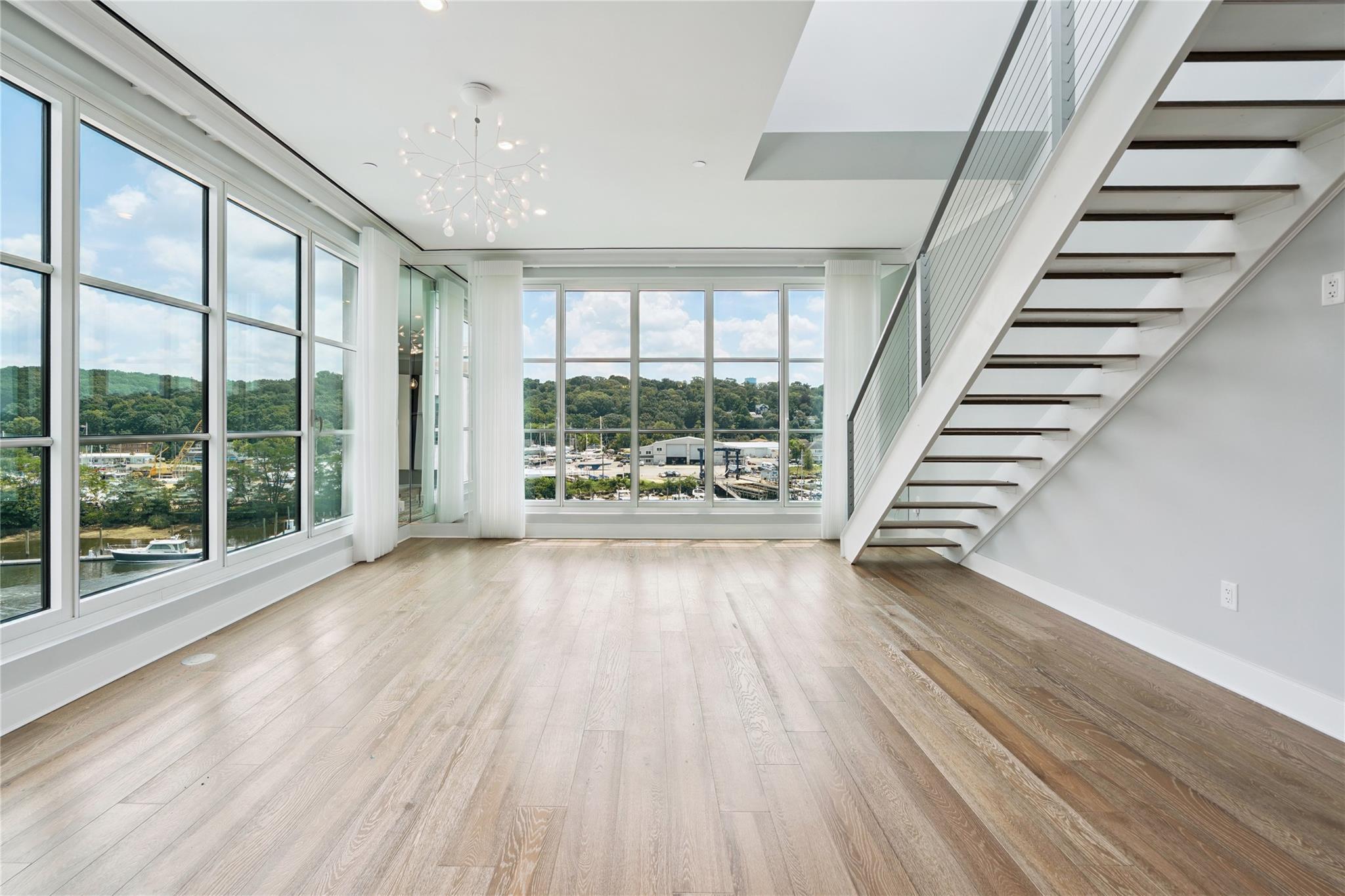 Condo Garvies Point  Nassau County, NY 11542, MLS-892951-8
