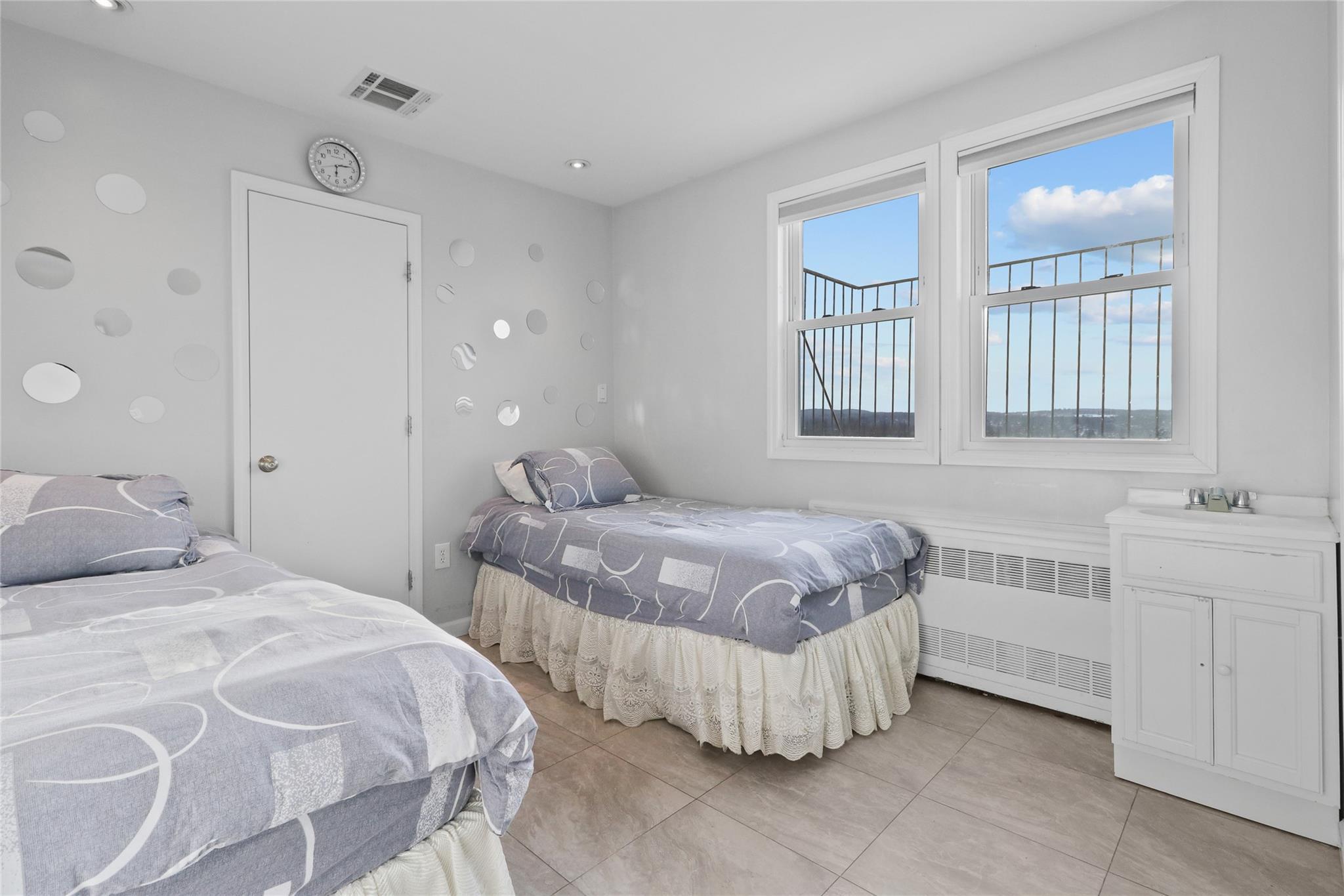 Single Family Hamburg Orange County, NY 10950, MLS-892965-13