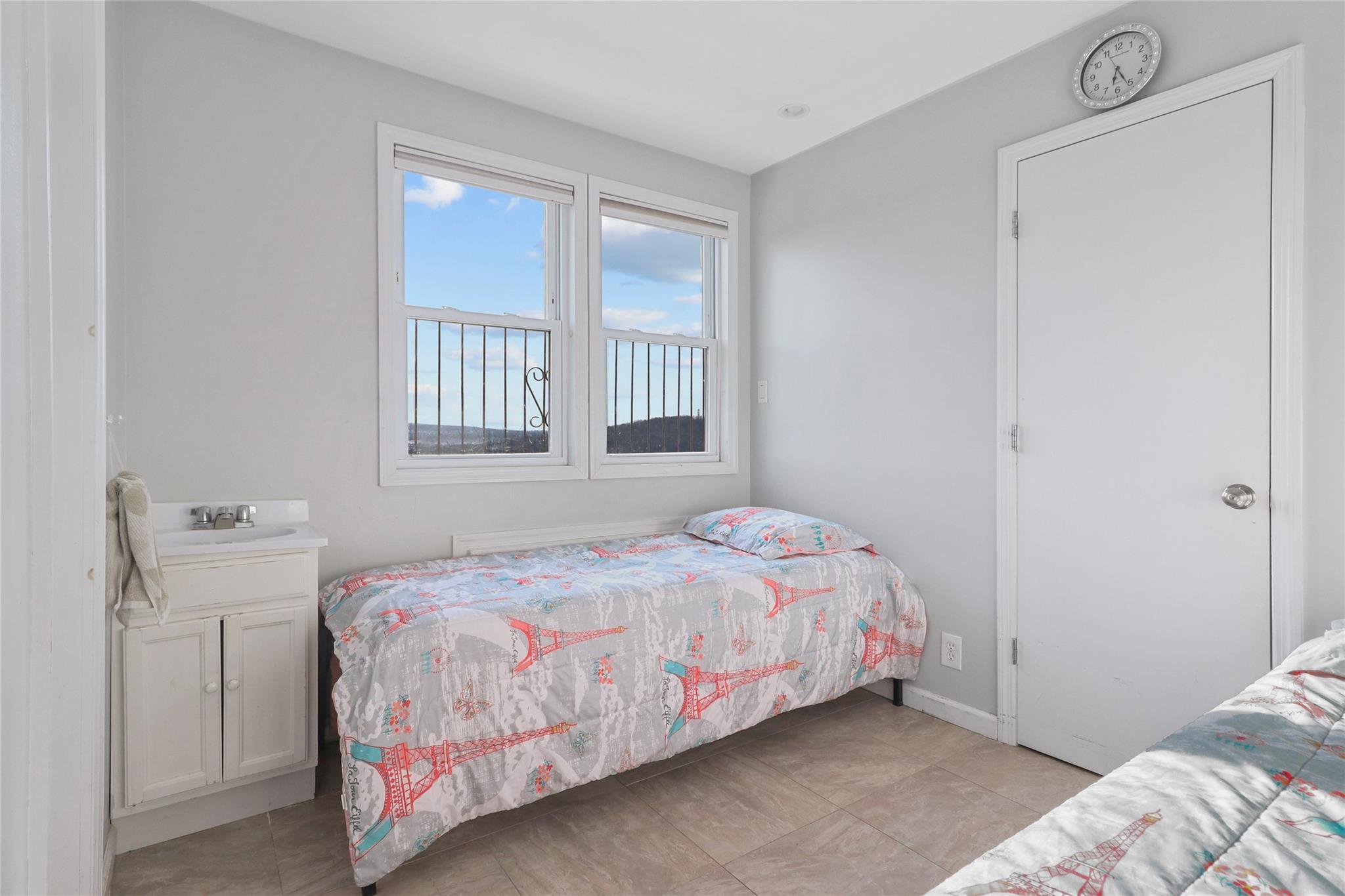 Single Family Hamburg Orange County, NY 10950, MLS-892965-14