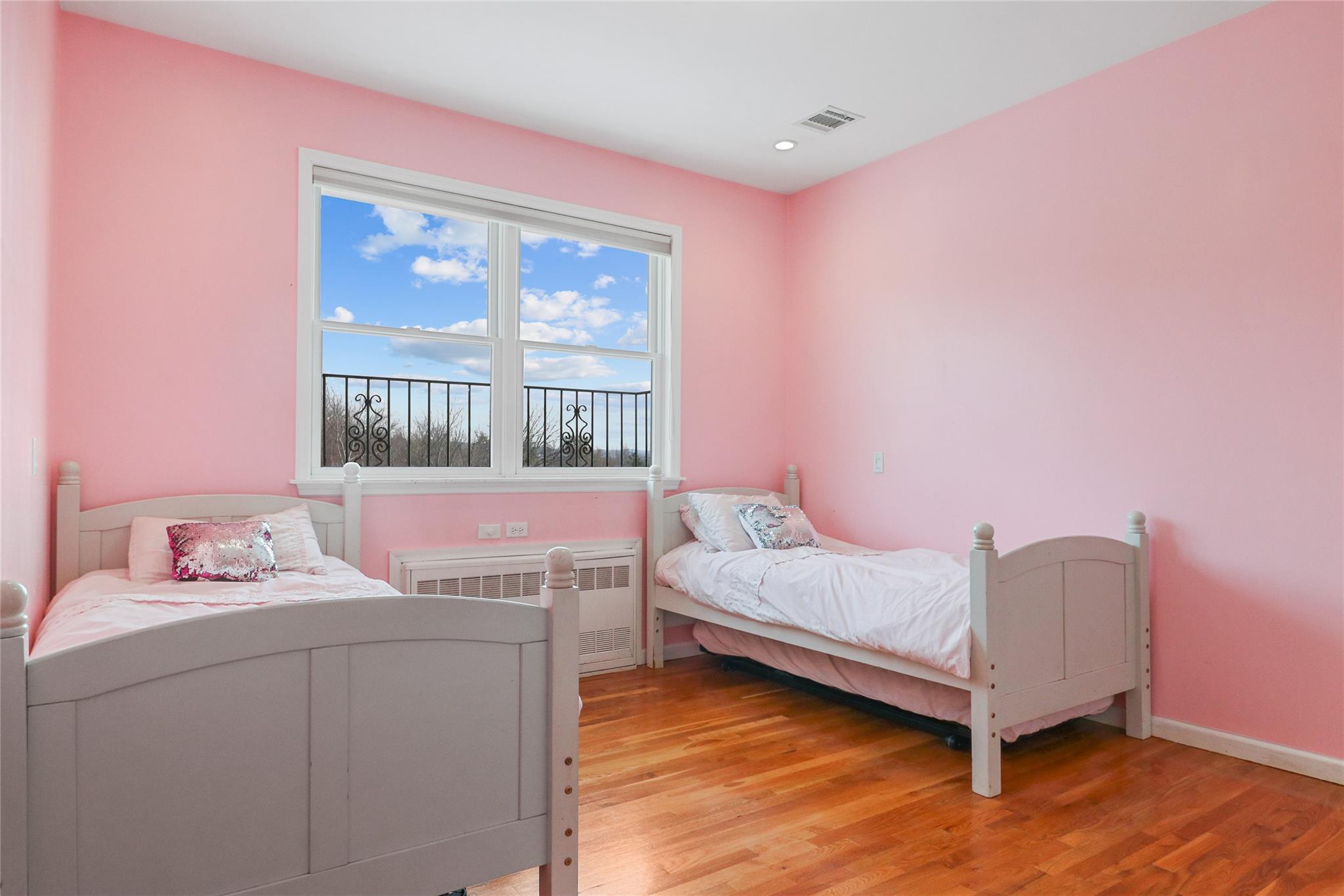 Single Family Hamburg Orange County, NY 10950, MLS-892965-15