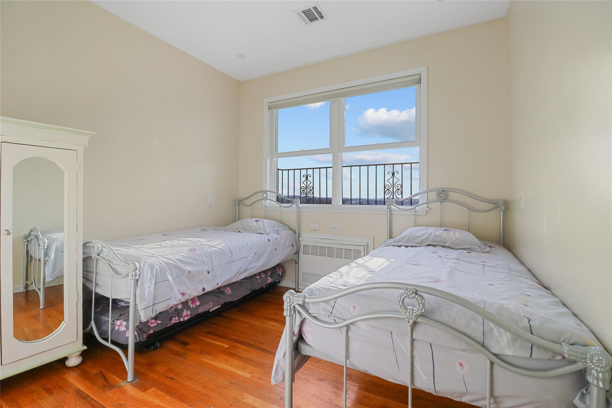 Single Family Hamburg Orange County, NY 10950, MLS-892965-16