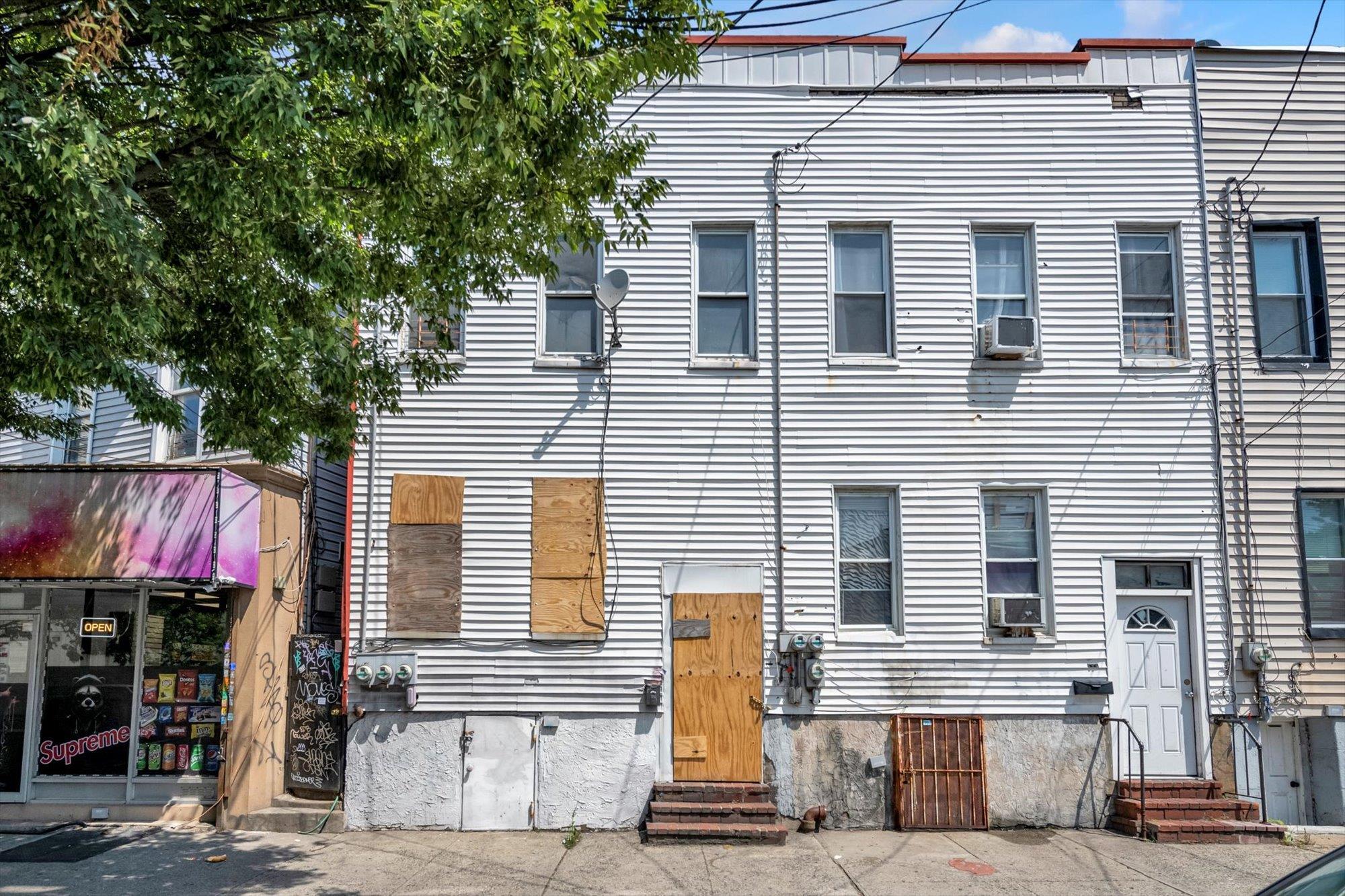 Single Family Tremont  Bronx, NY 10460, MLS-892973-3