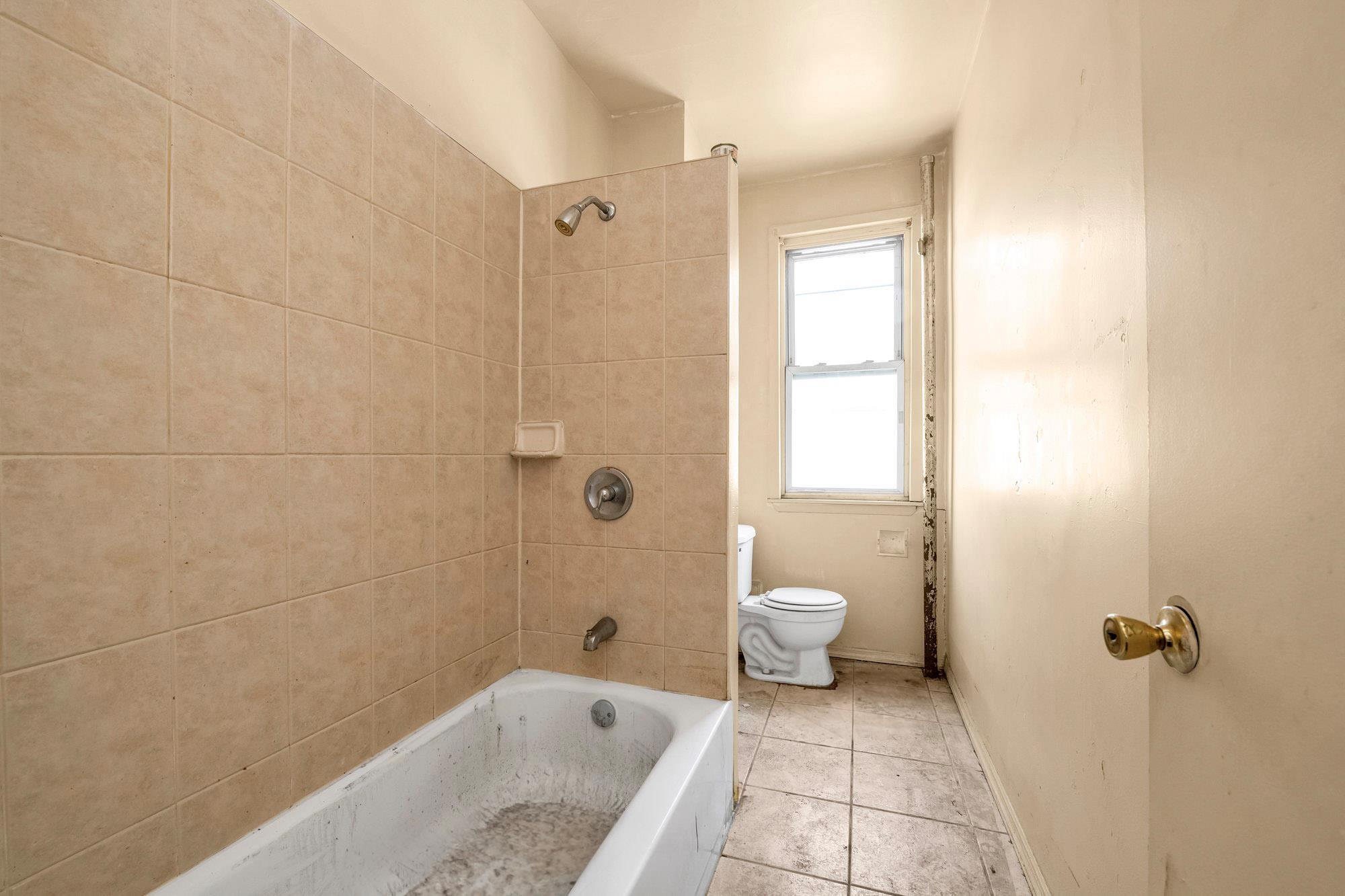 Single Family Tremont  Bronx, NY 10460, MLS-892973-7
