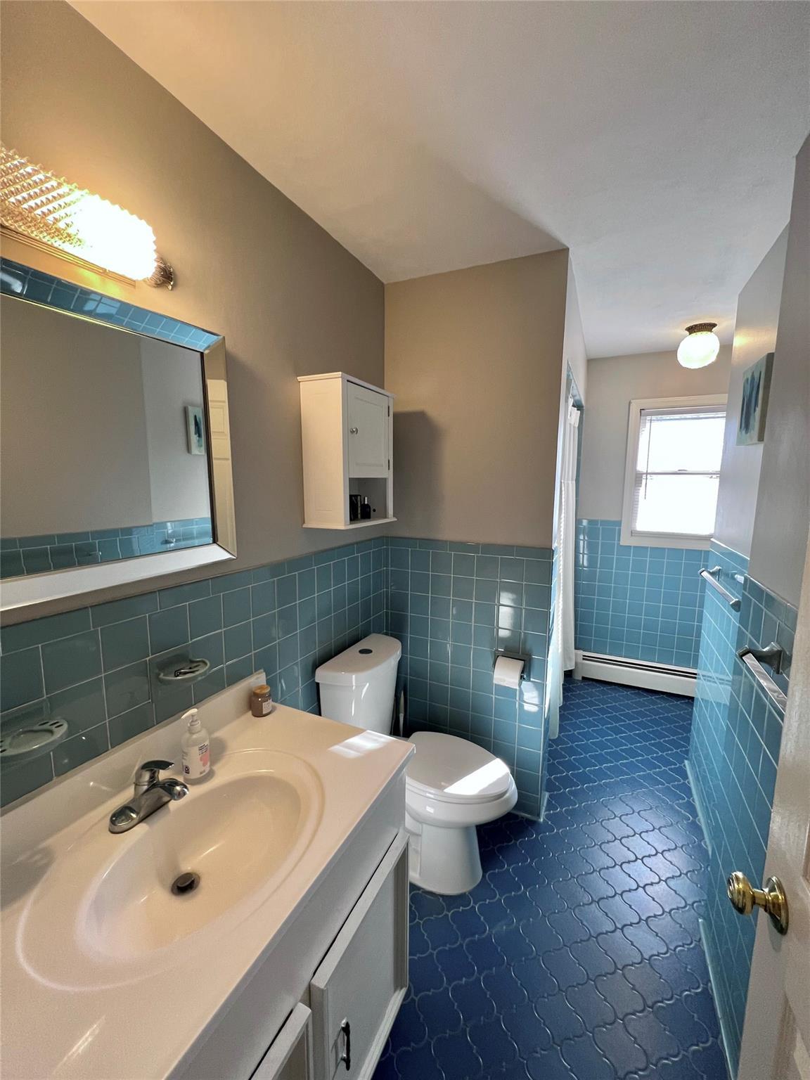 Single Family Varian  Out Of Area, NY 06811, MLS-892978-10