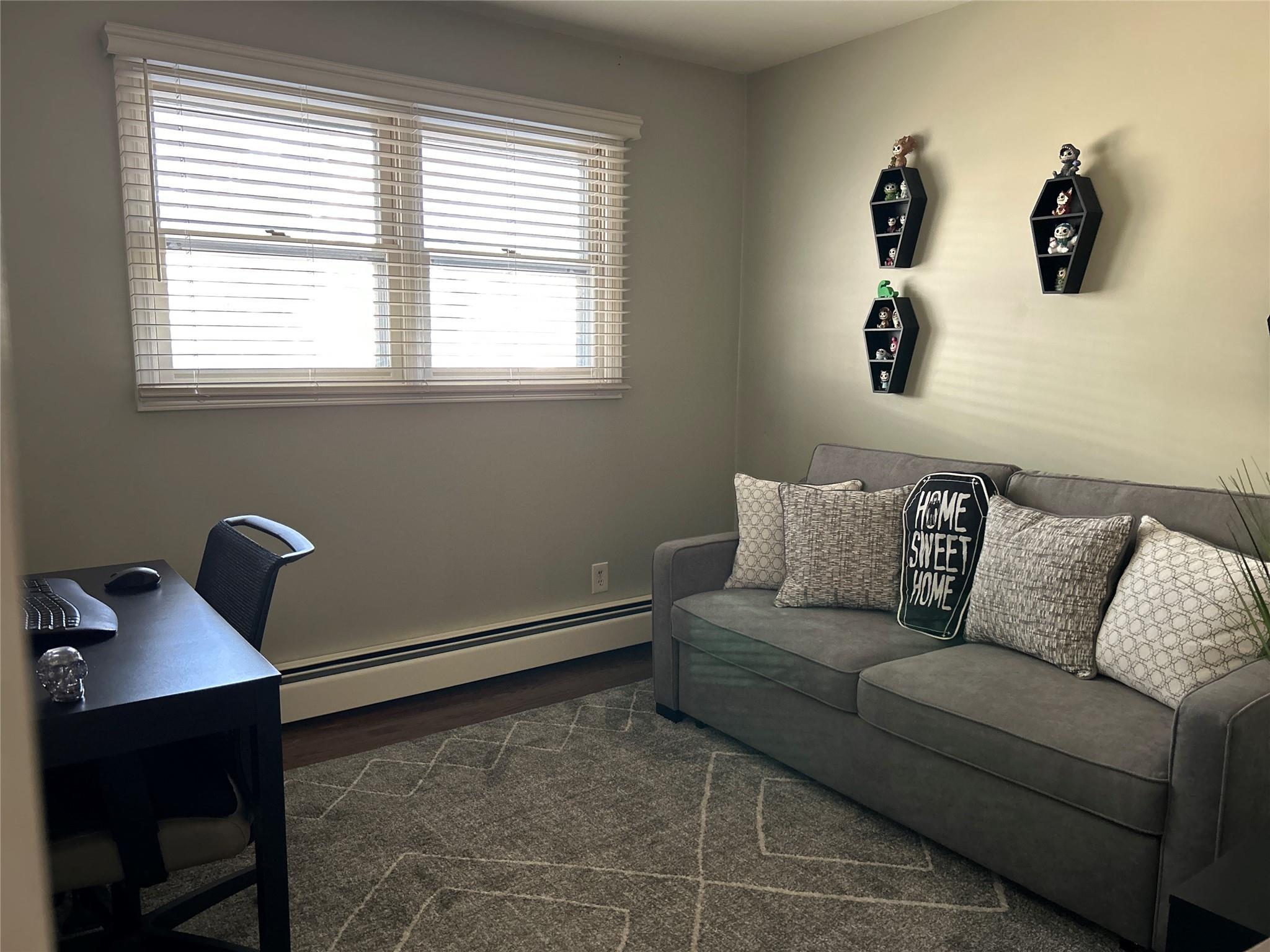 Single Family Varian  Out Of Area, NY 06811, MLS-892978-11