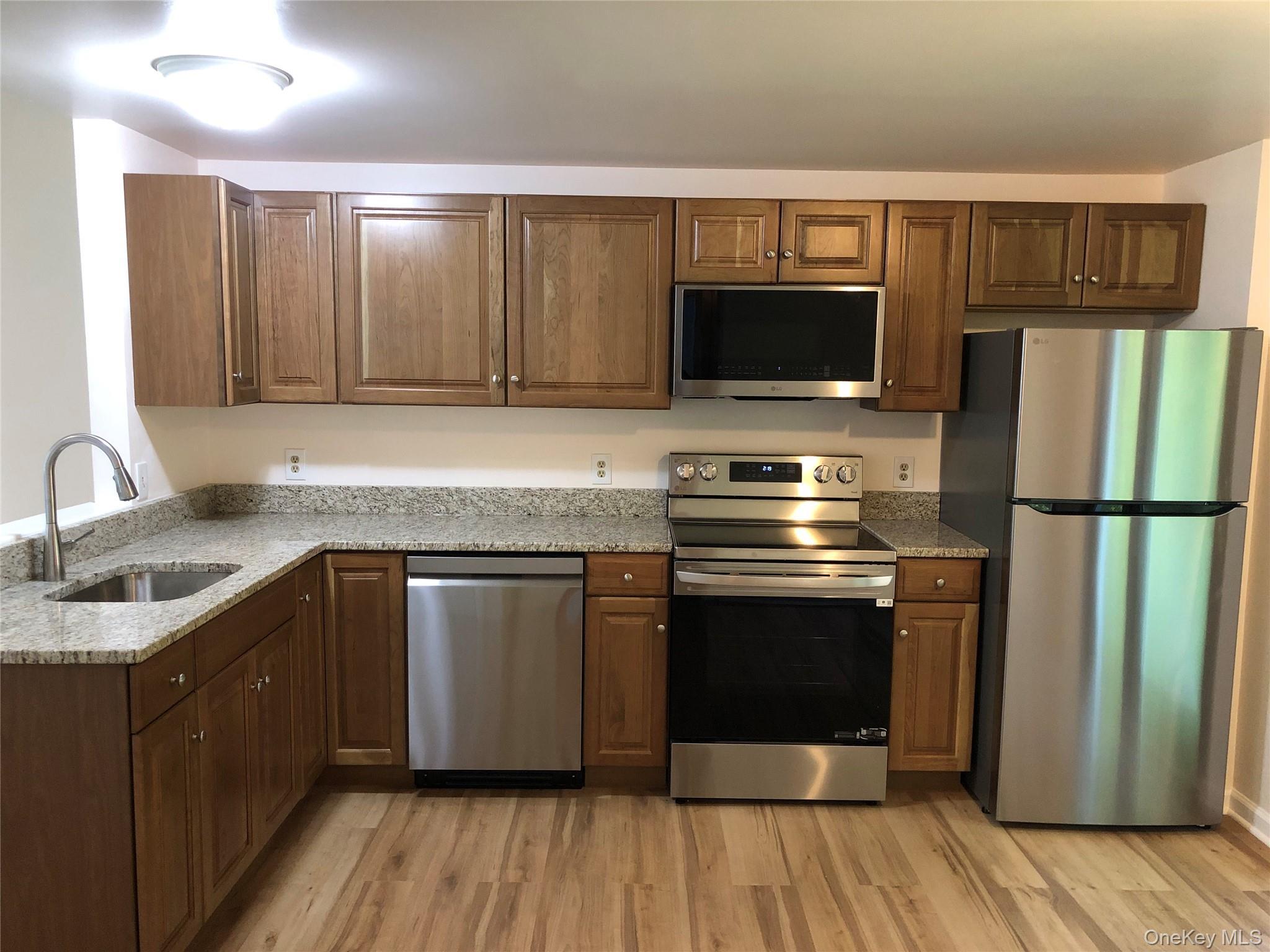 Single Family Wake Robin Out Of Area, NY 12020, MLS-892997-6