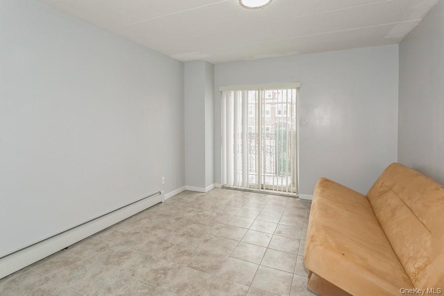 Single Family 75th Queens, NY 11372, MLS-893012-12