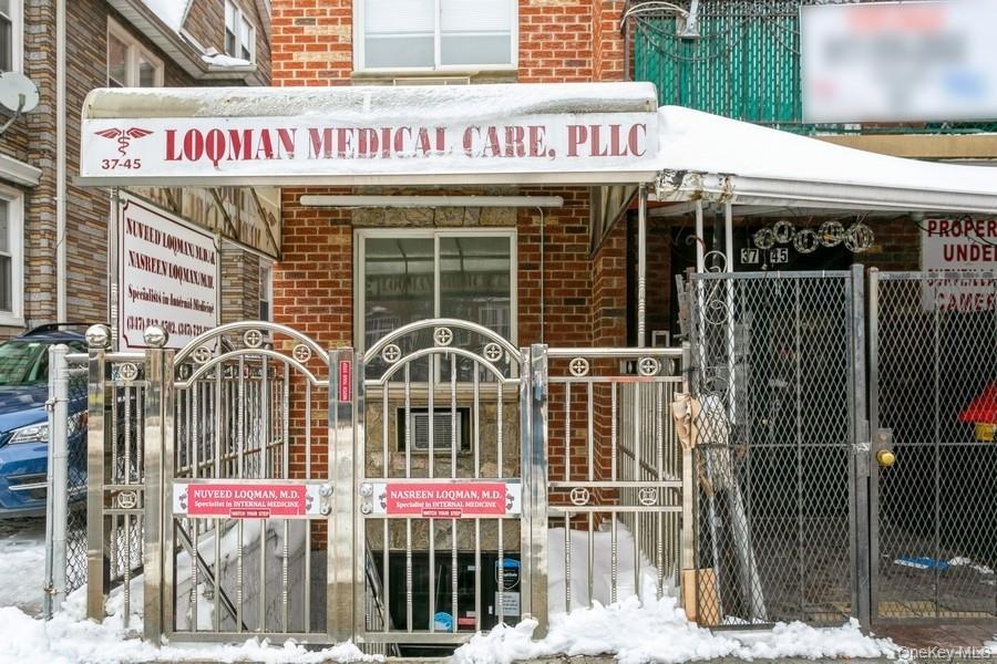 Single Family 75th Queens, NY 11372, MLS-893012-16