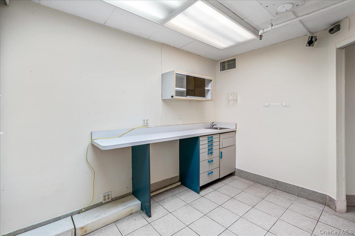 Single Family 75th Queens, NY 11372, MLS-893012-28