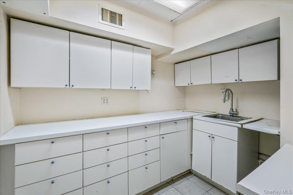 Single Family 75th Queens, NY 11372, MLS-893012-29